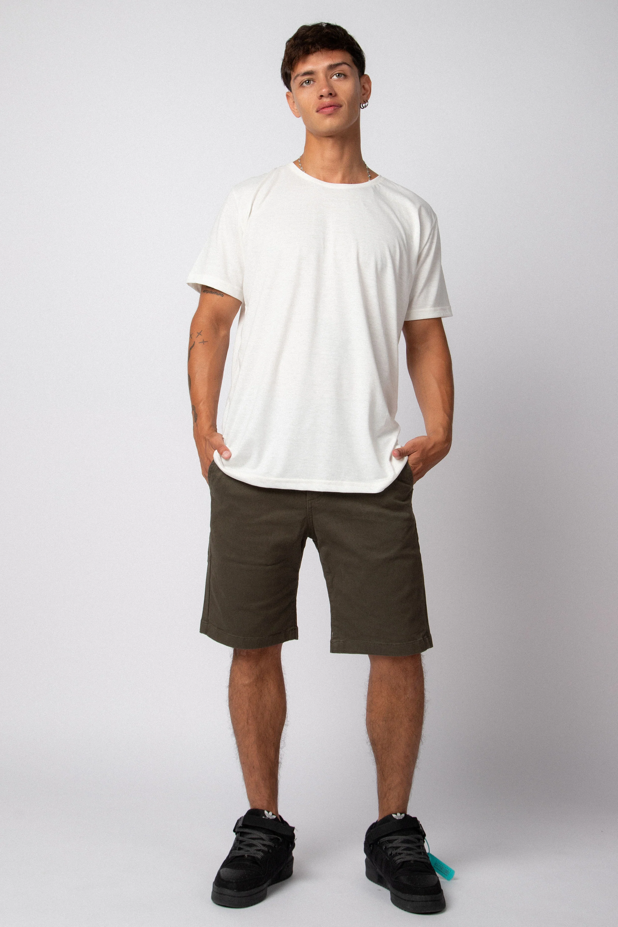 Bermuda Chino Prius Militar - Image 4