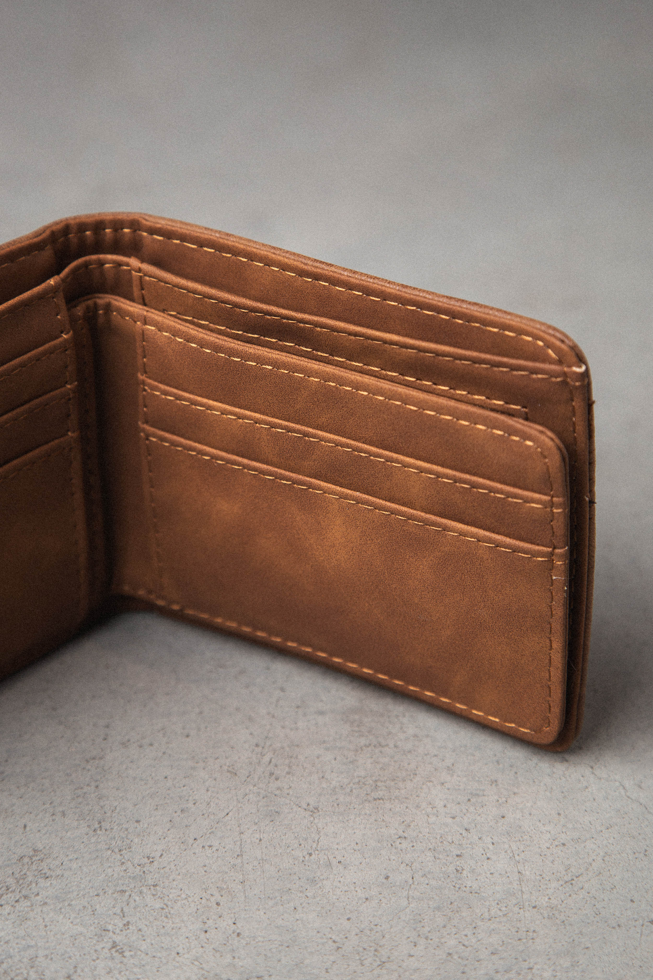 Billetera Colt Marron - Image 3
