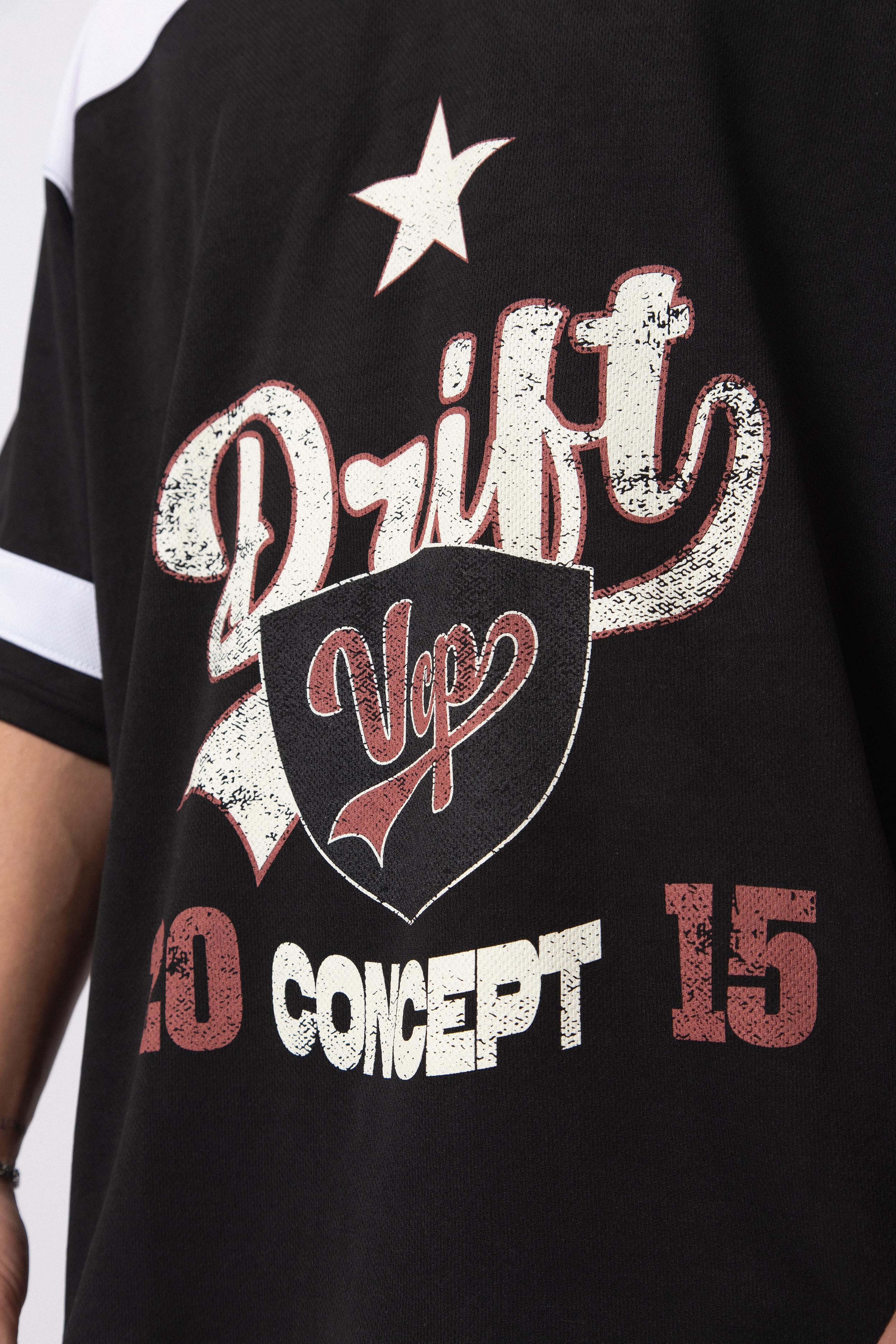 Camiseta AMR Division - Image 5