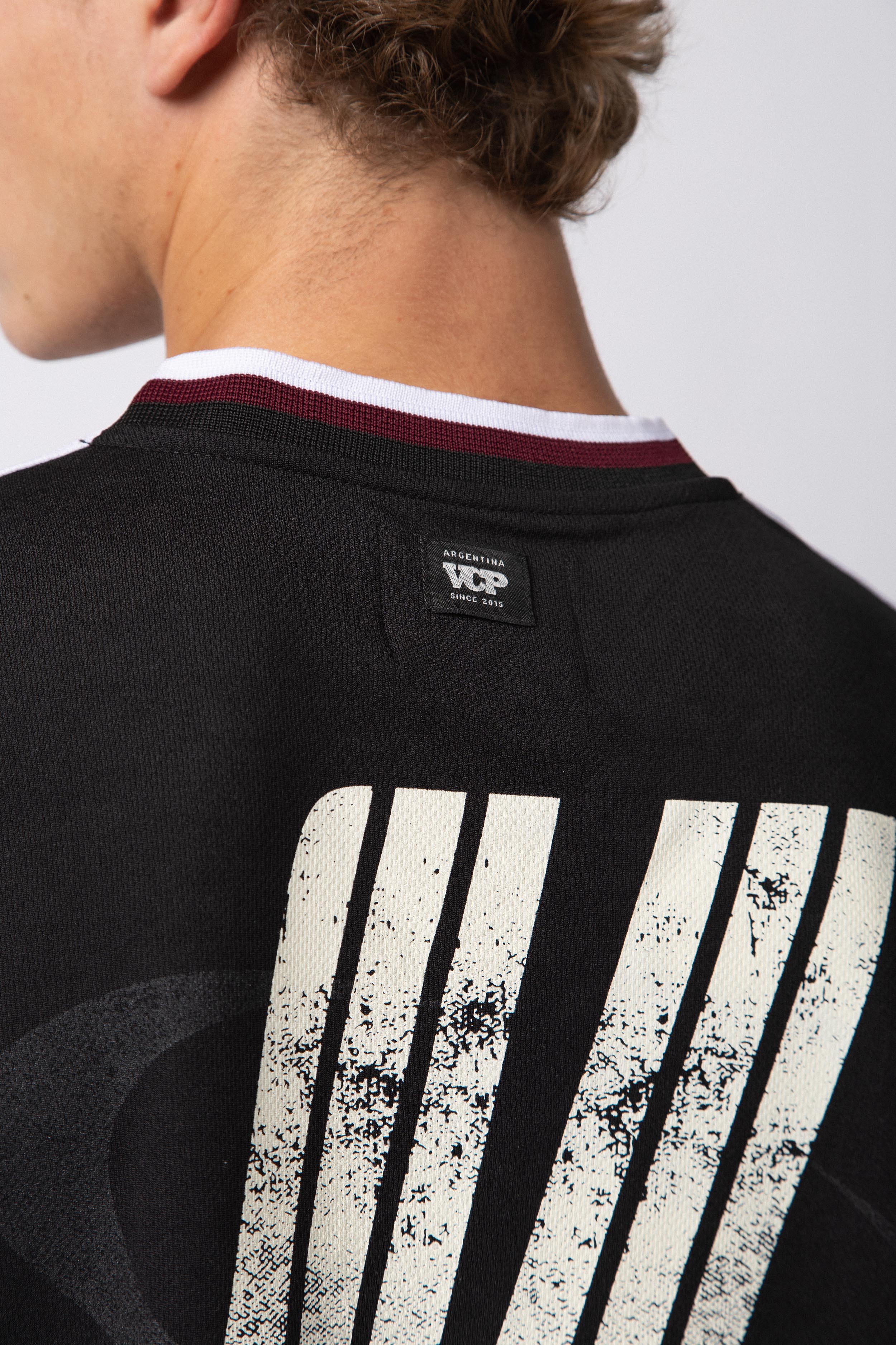 Camiseta AMR Division - Image 8