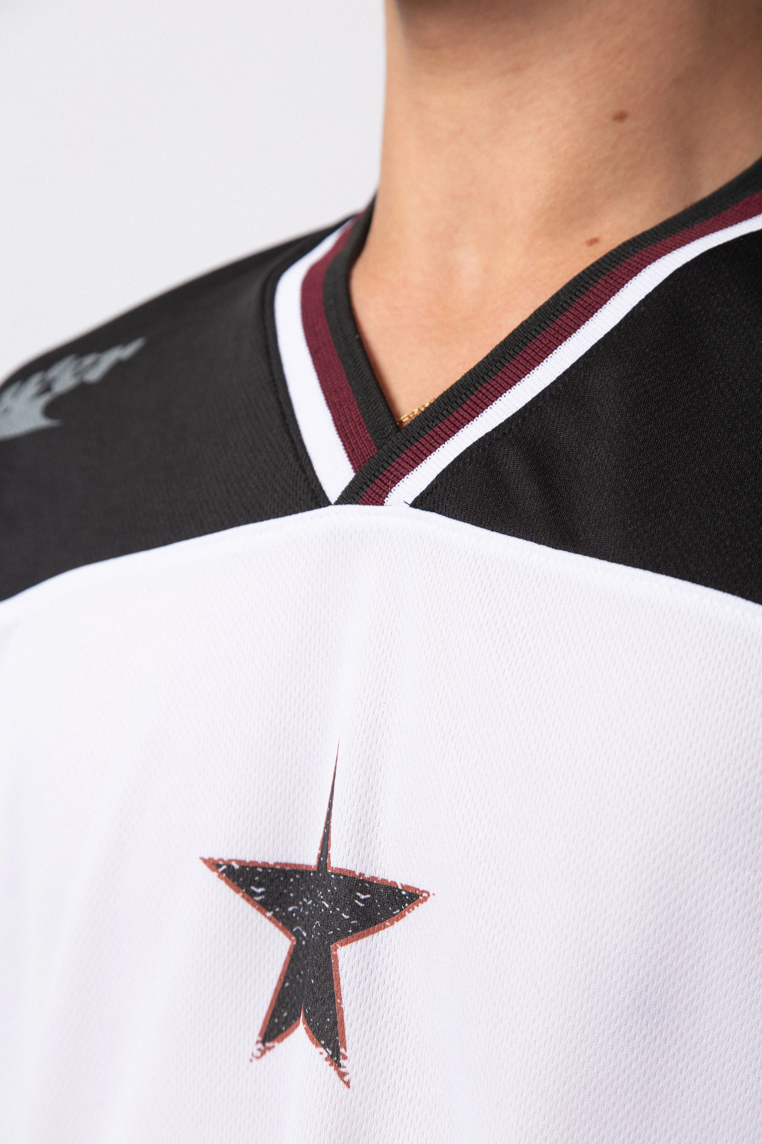 Camiseta AMR Velocity - Image 4