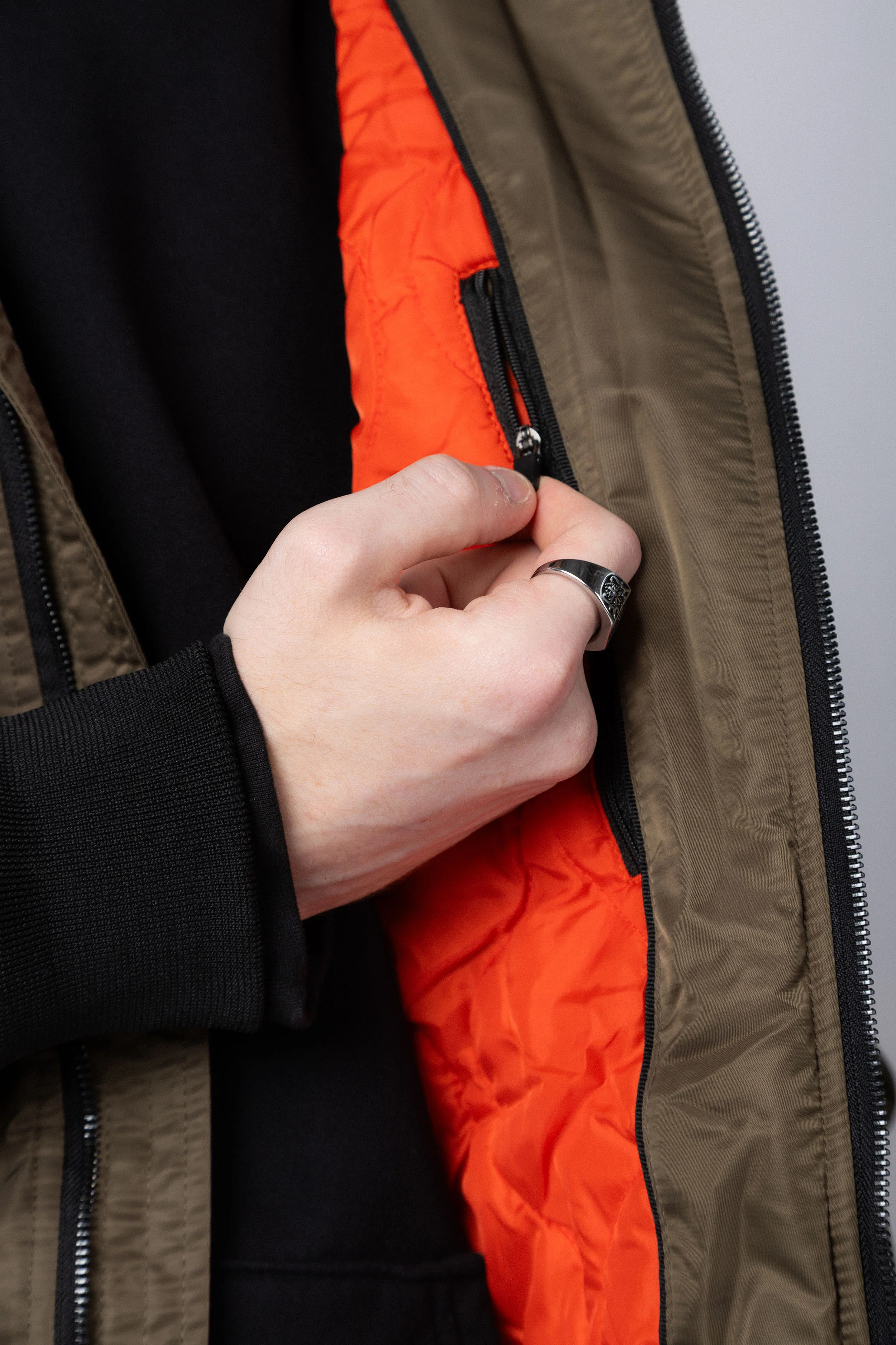 Campera Bomber Eldrick Militar - Image 7