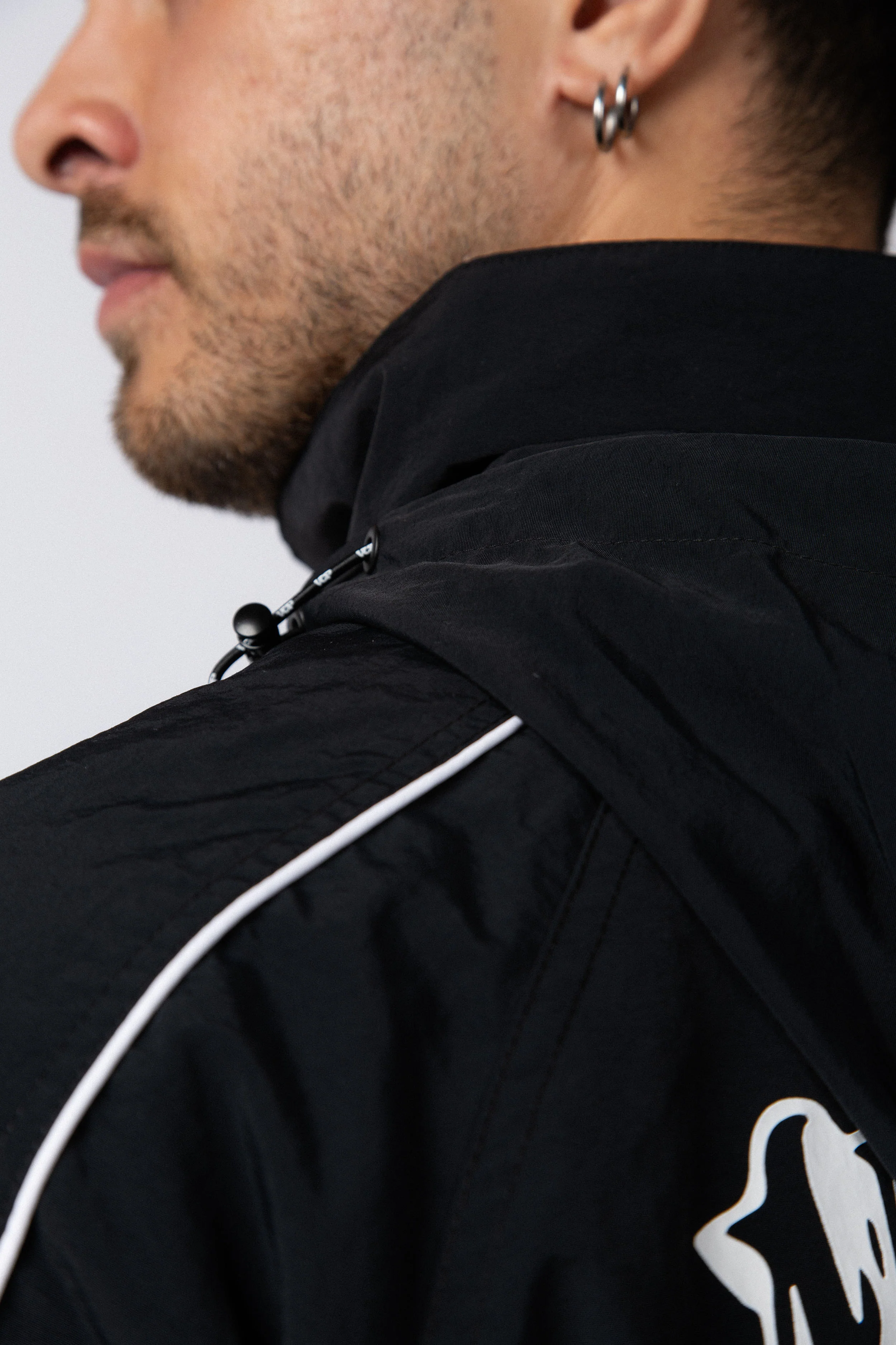 Campera Brooklyn Negra - Image 3