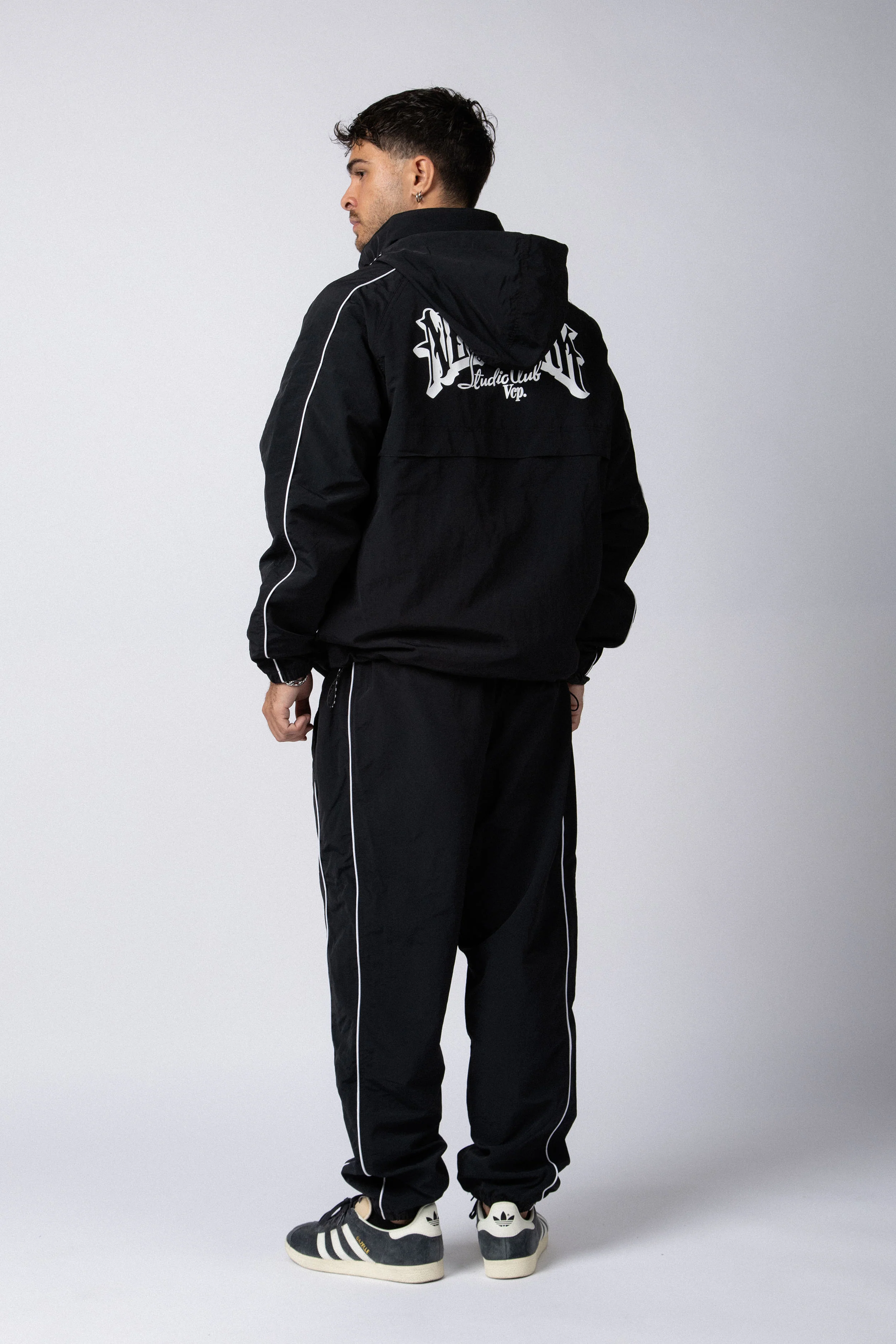 Campera Brooklyn Negra - Image 6