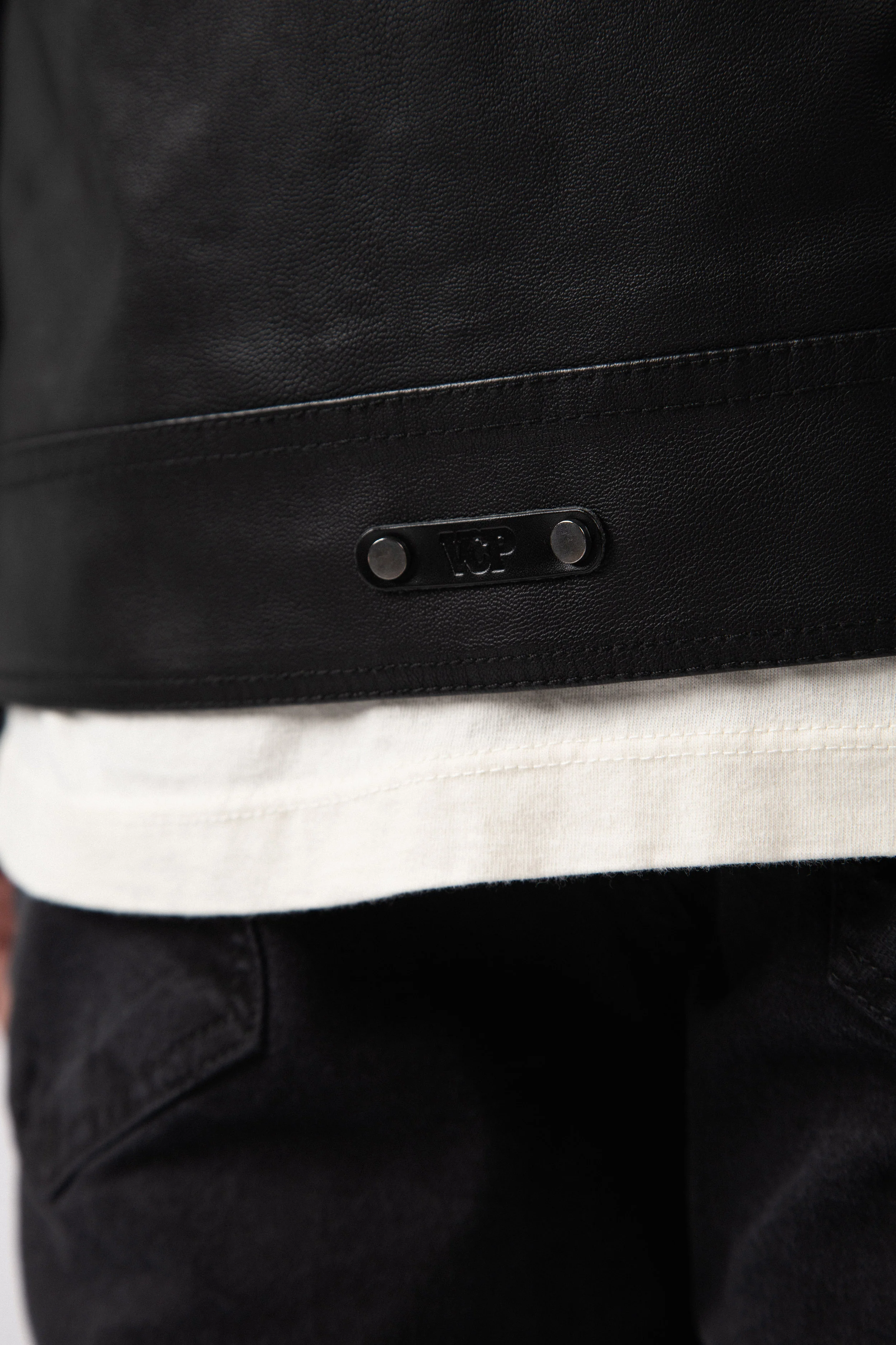 Campera PU Arnold Black - Image 8