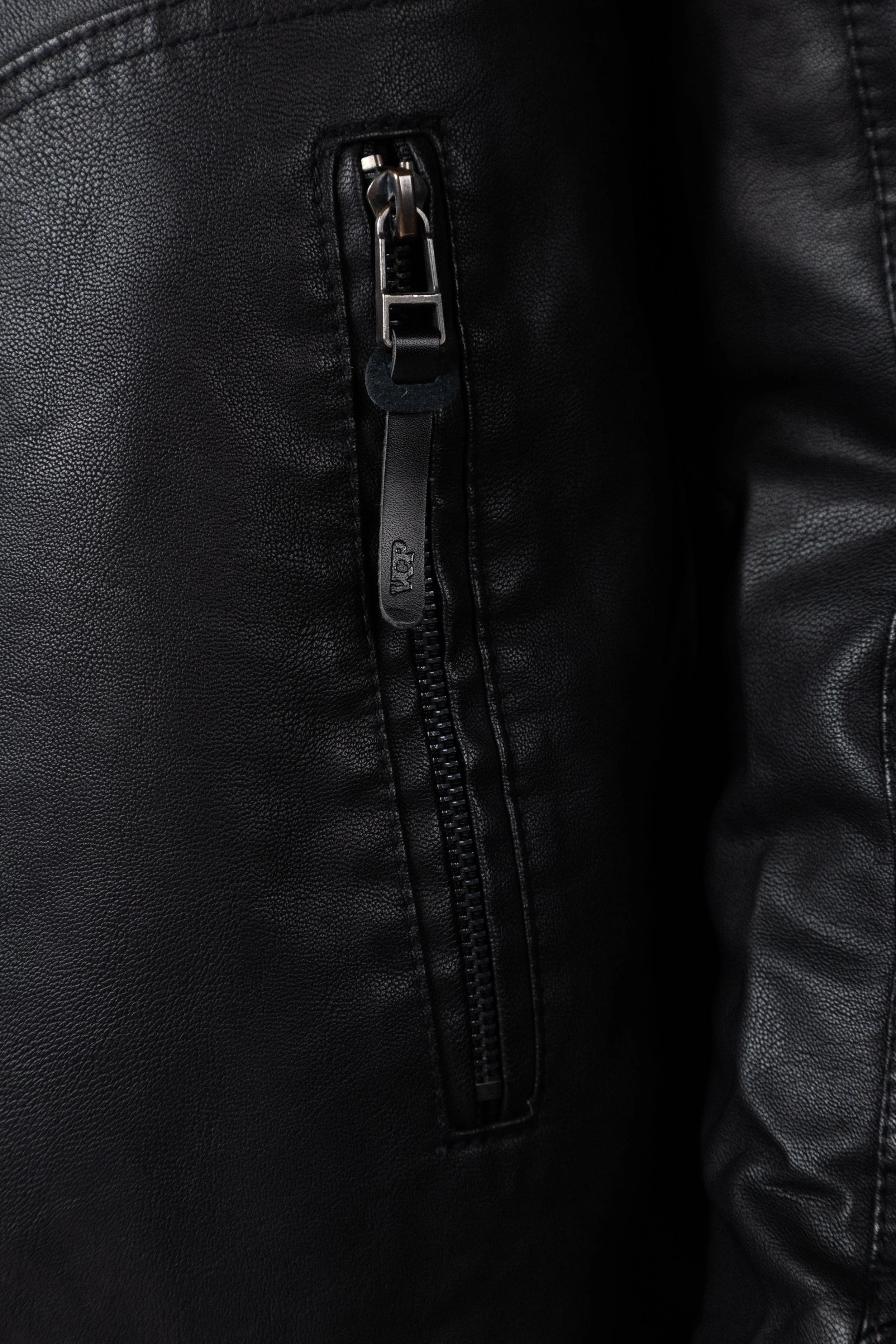 Campera PU Stan Black - Image 2