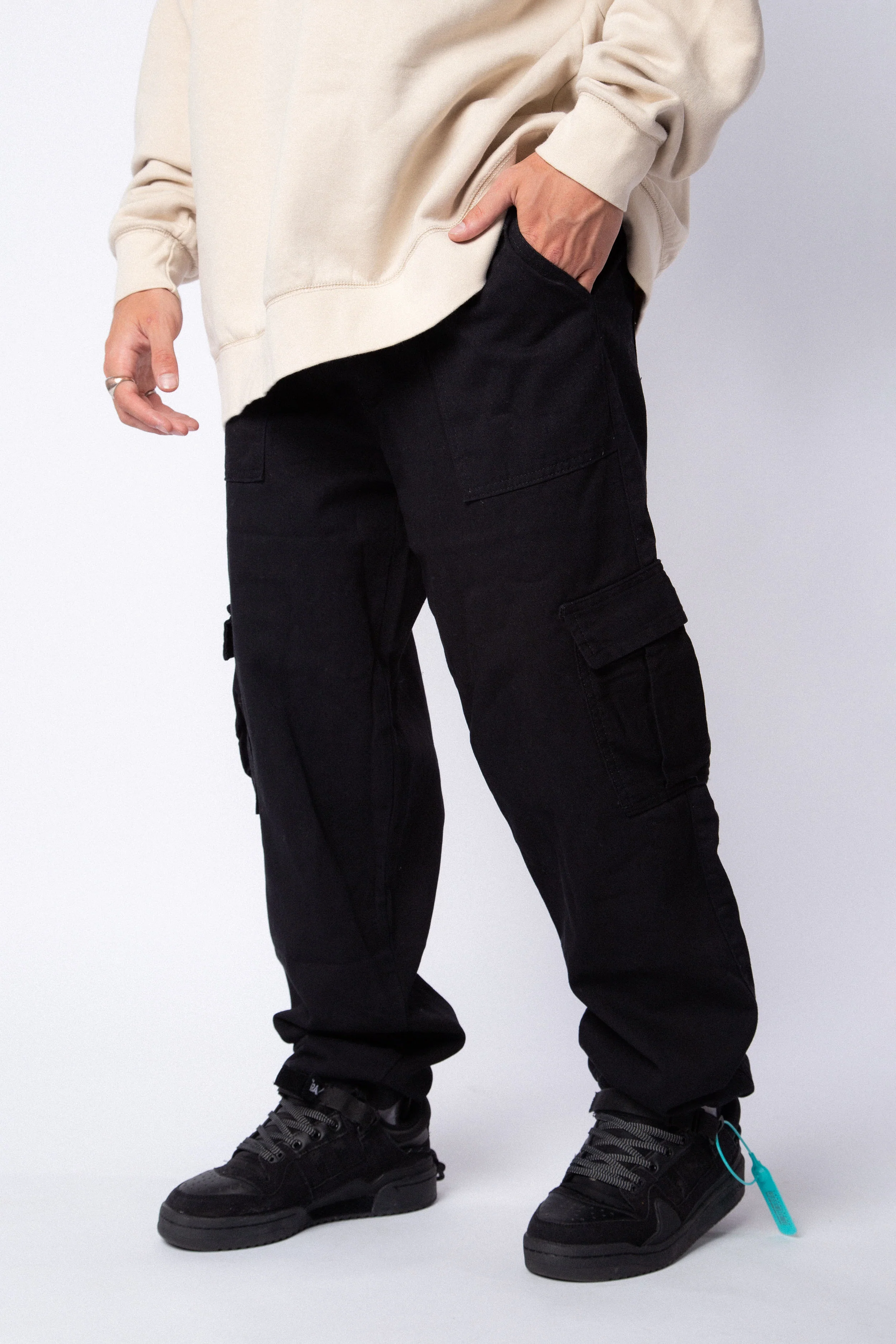 Jean Cargo Volt Negro - Image 2