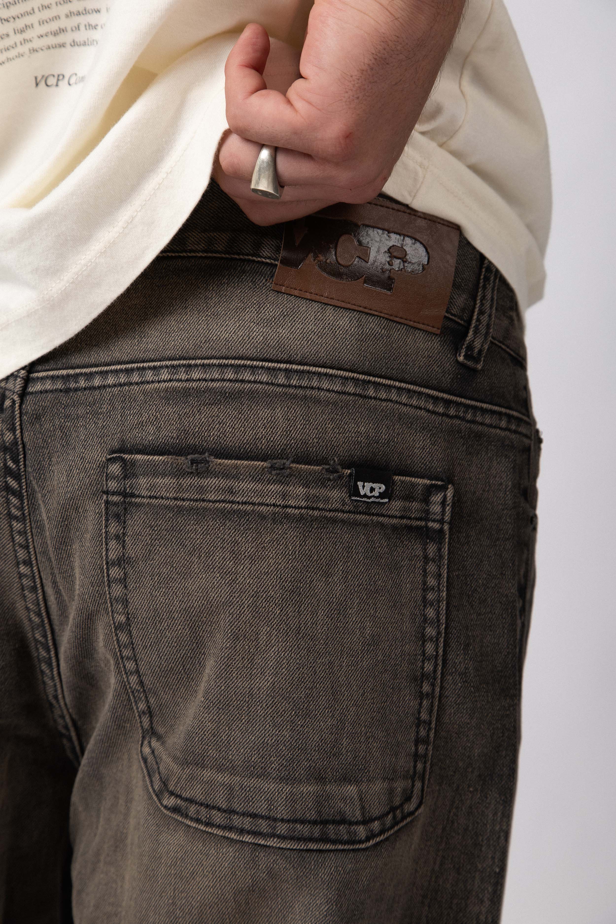Jean Fury Oxid Black - Image 5