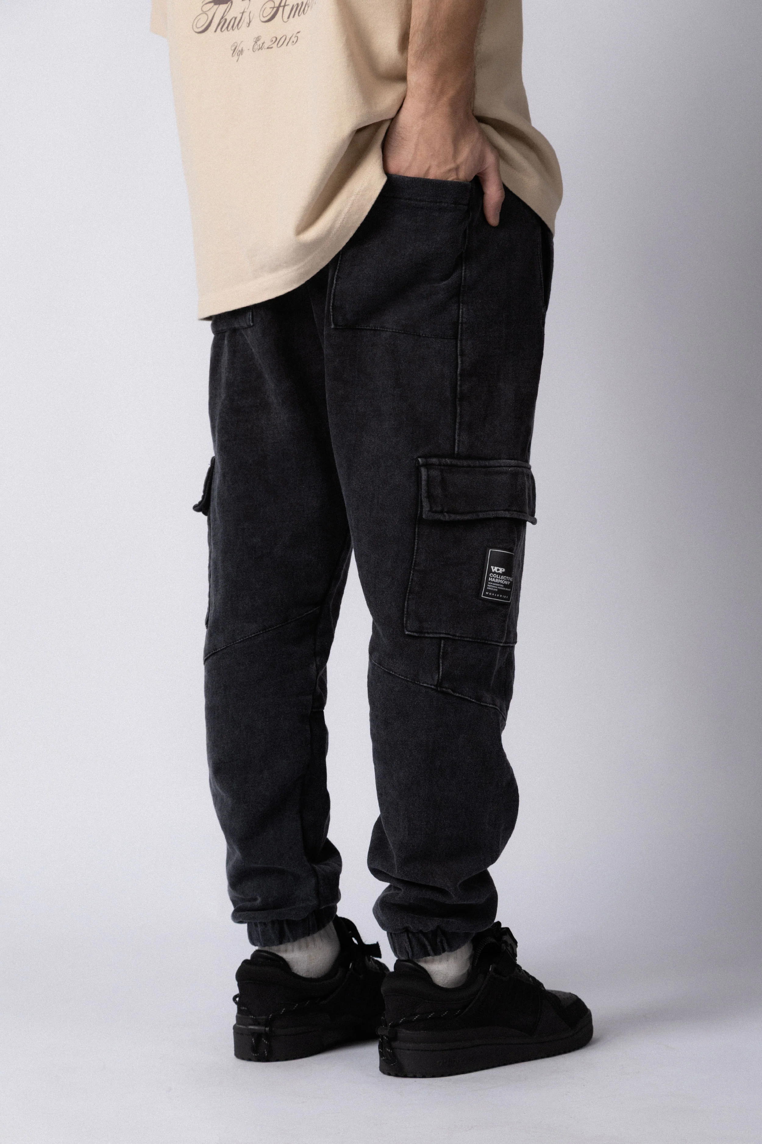 Jogger Cargo Ember Negro - Image 6