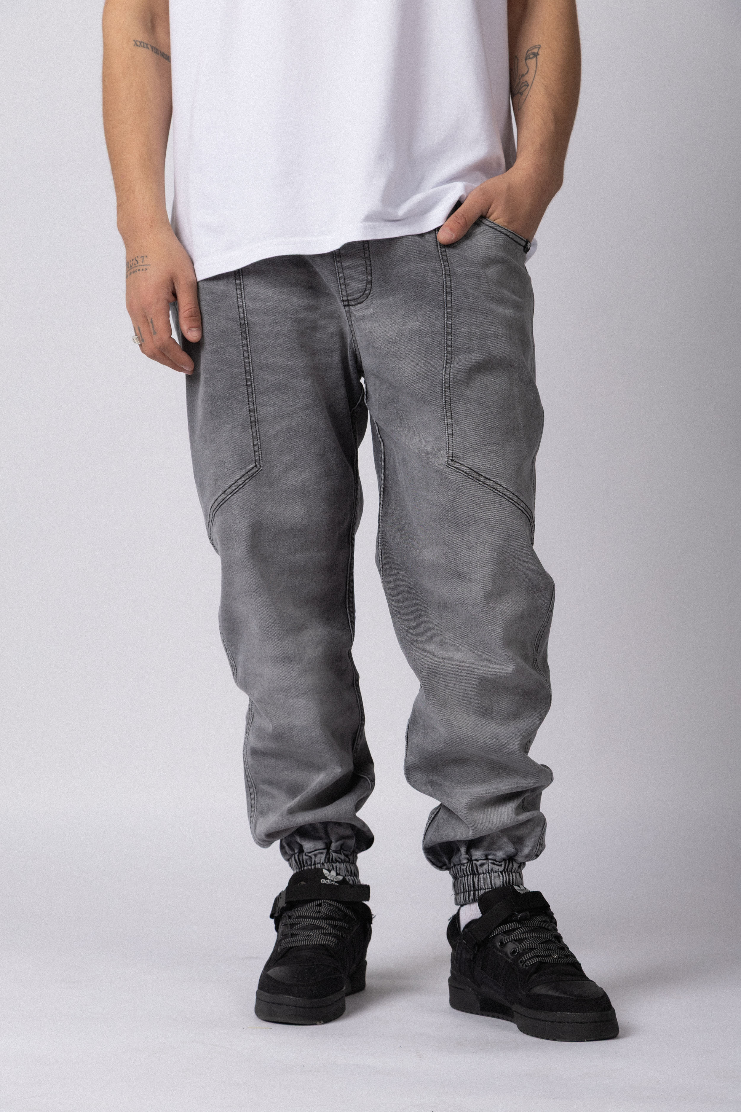 Jogjean Over Marcus Gris