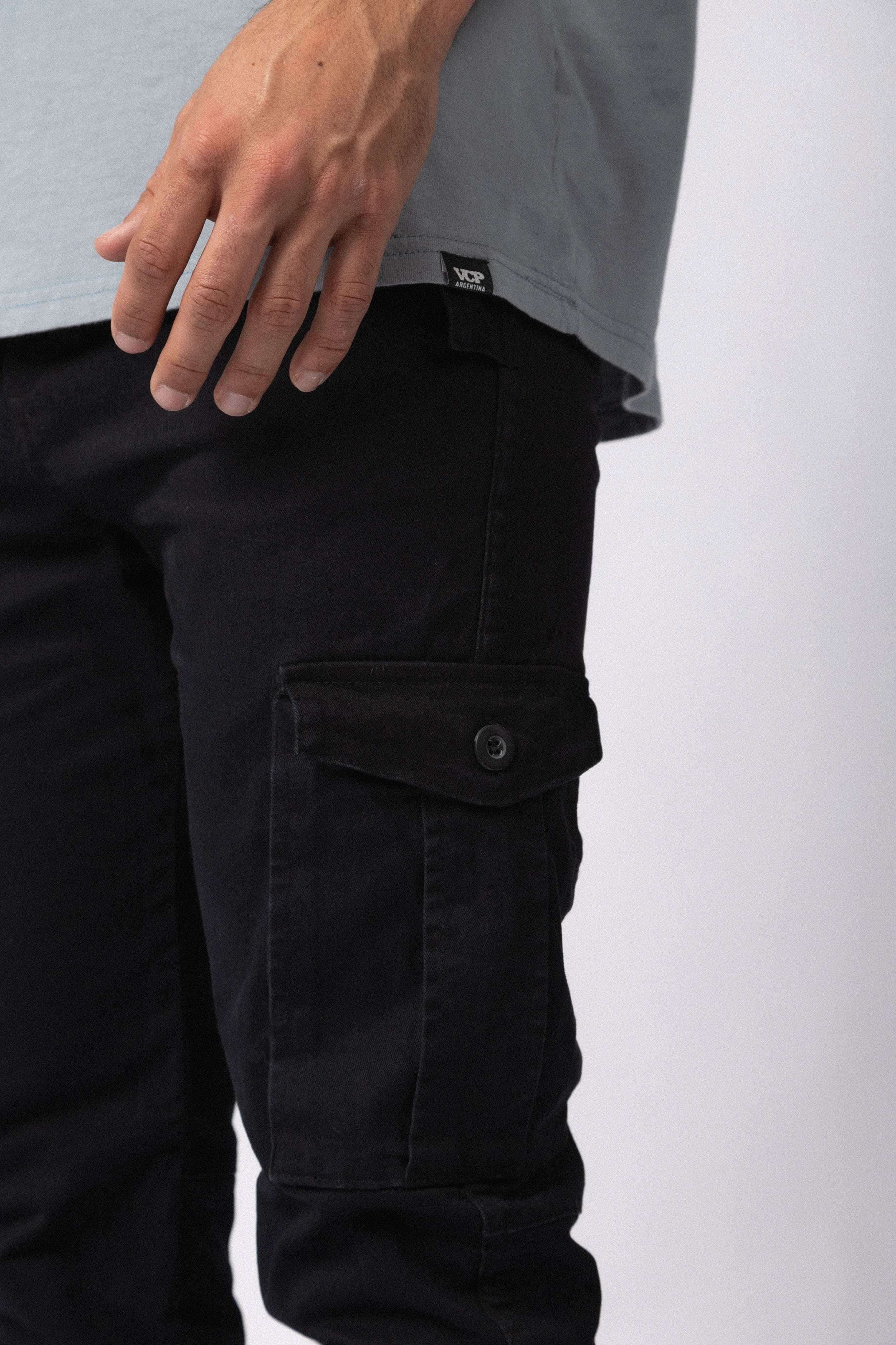 Pantalón Cargo Quant Negro - Image 5