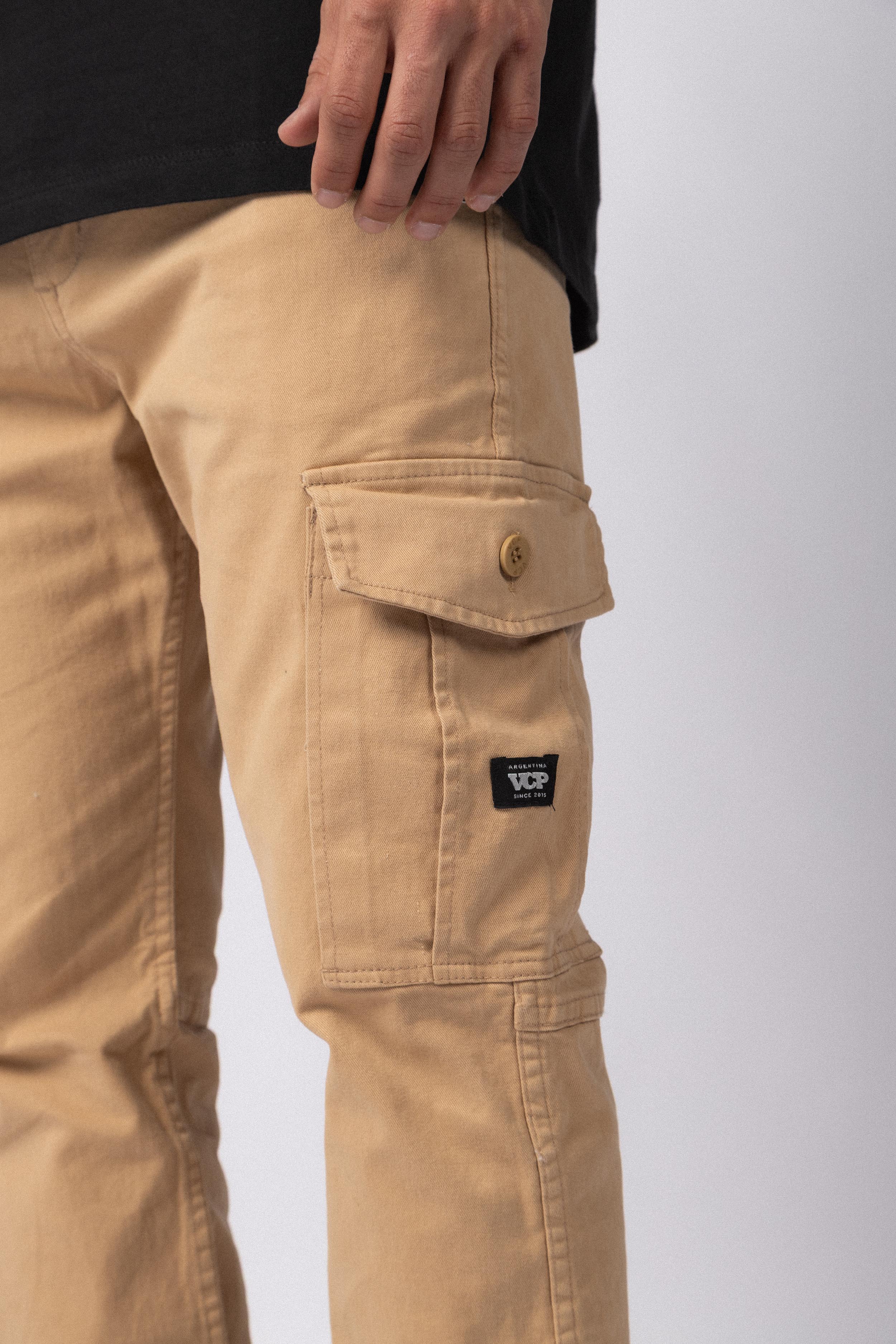 Pantalón Cargo Trail Beige - Image 7