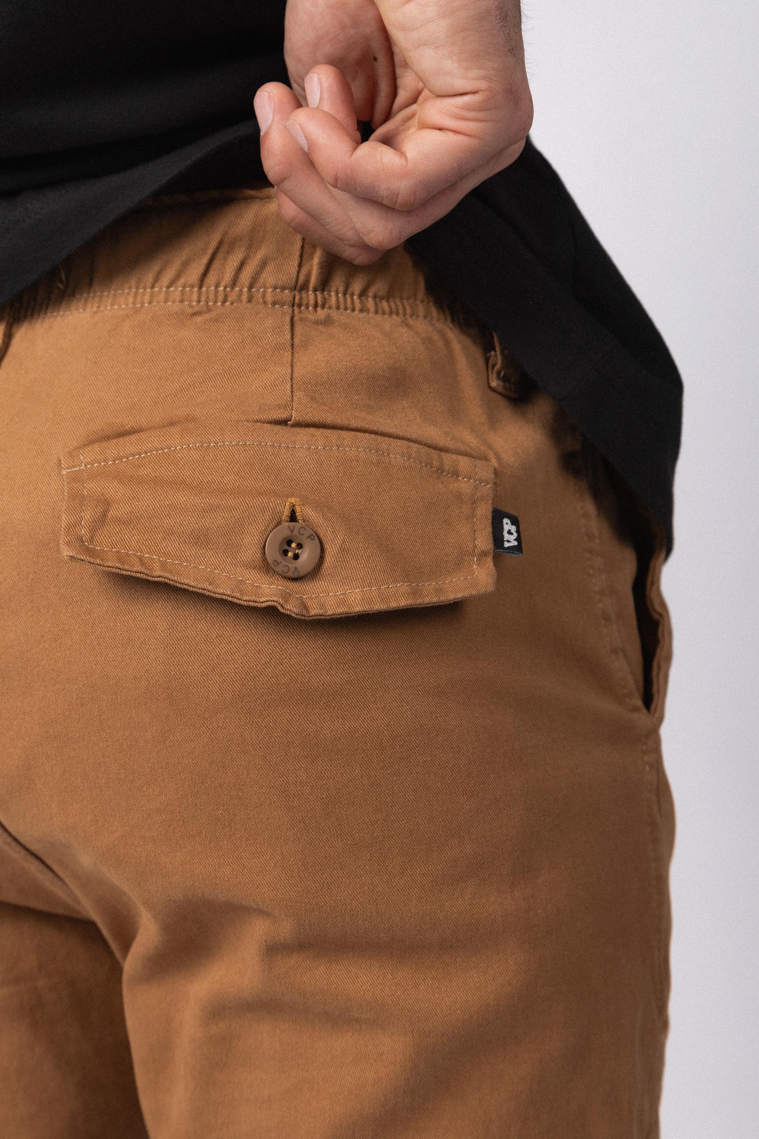 Pantalón Cargo Trail Camel - Image 4