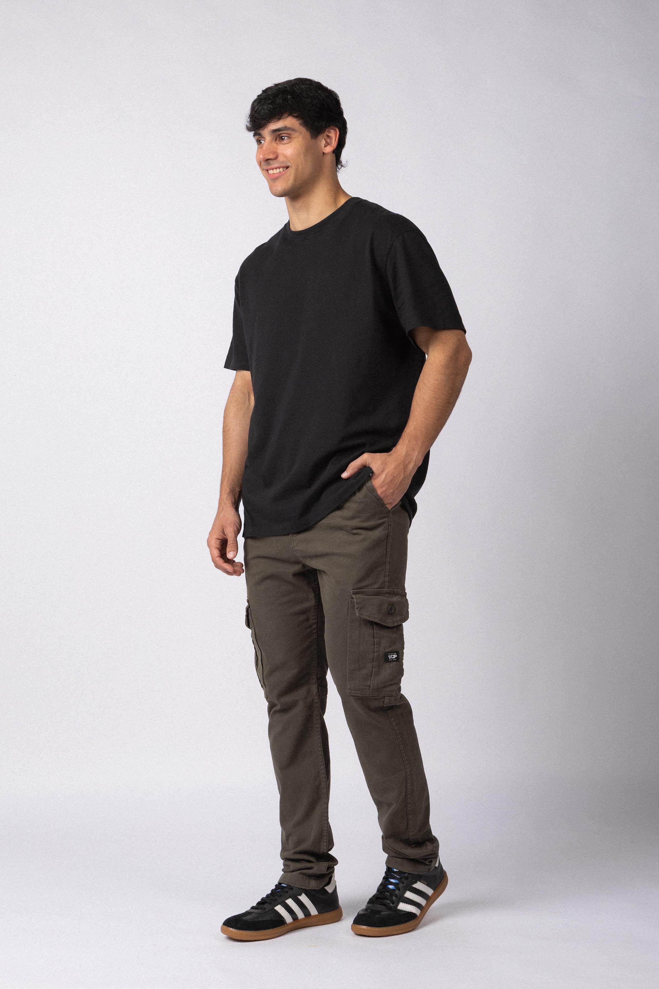 Pantalón Cargo Trail Militar - Image 5
