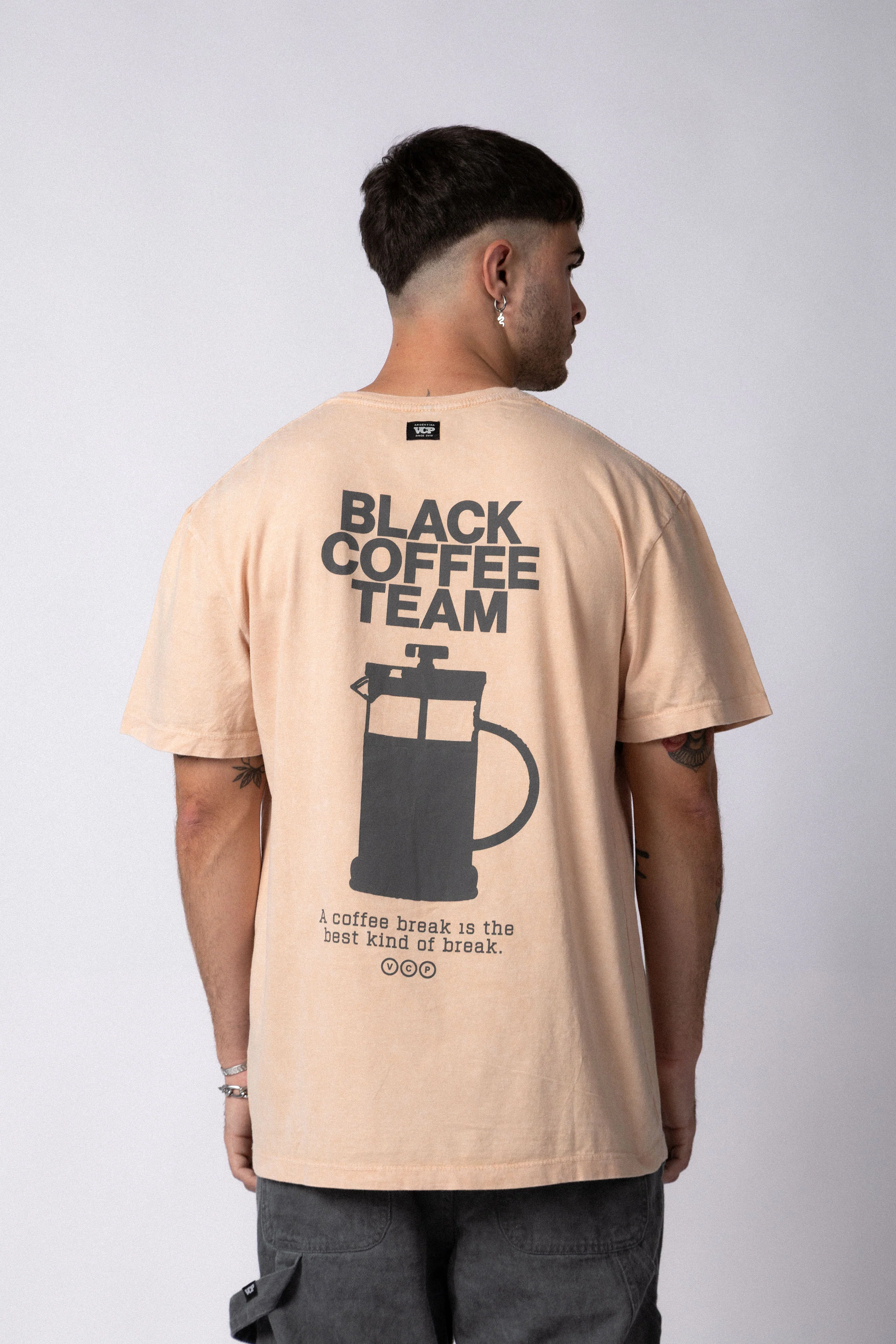 Remera DB Coffee Beige - Image 2