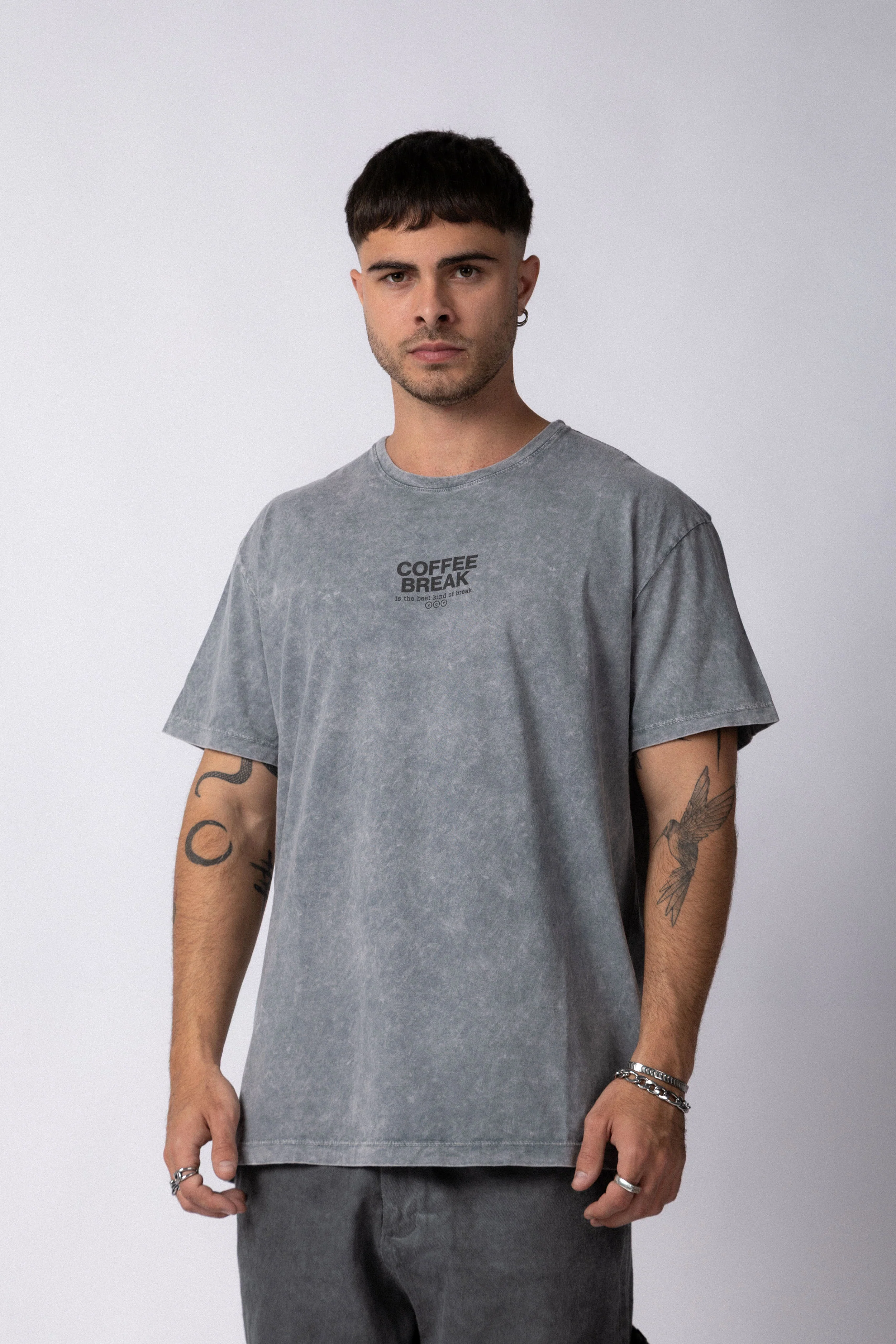 Remera DB Coffee Gris - Image 2