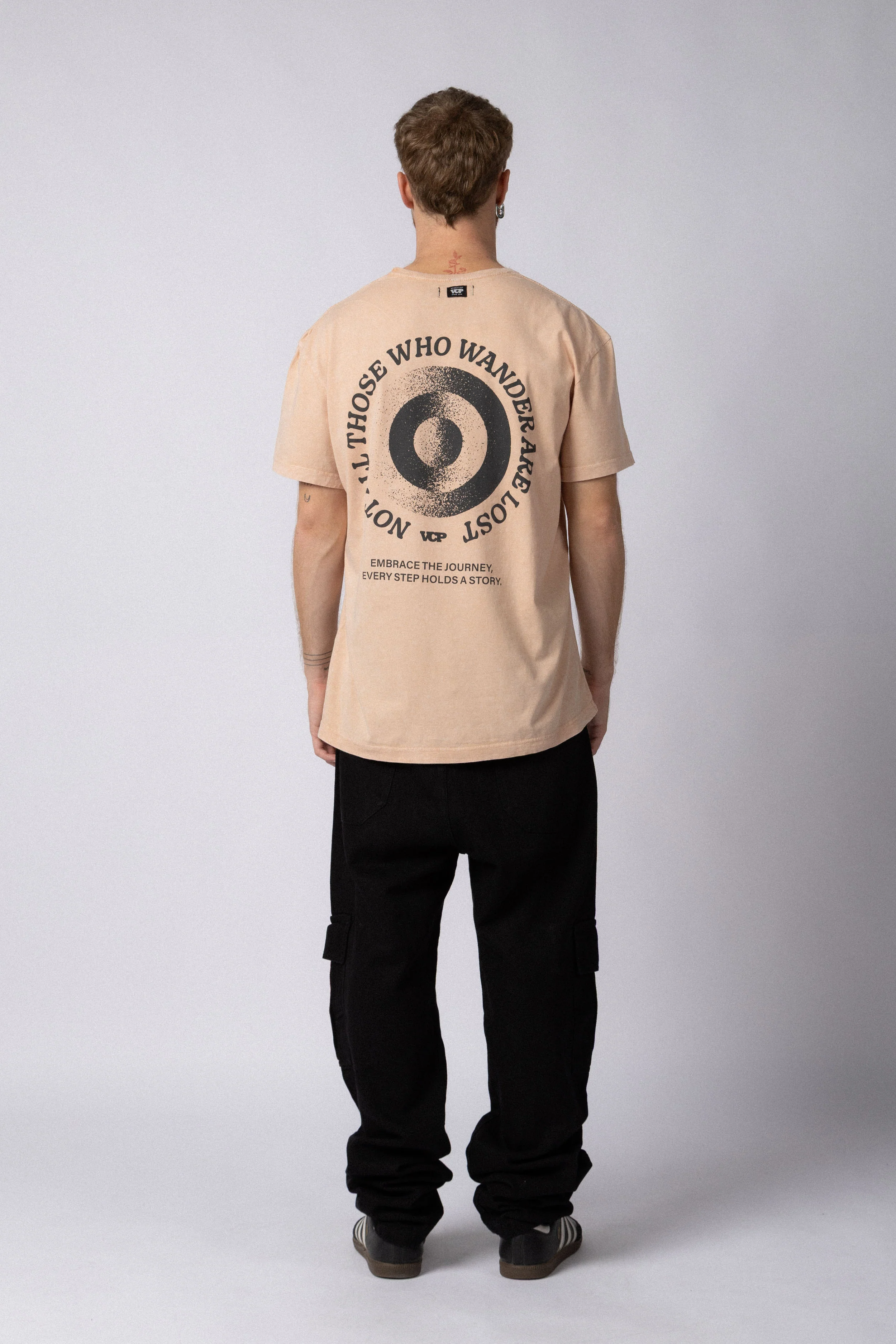 Remera DB Story Beige - Image 4
