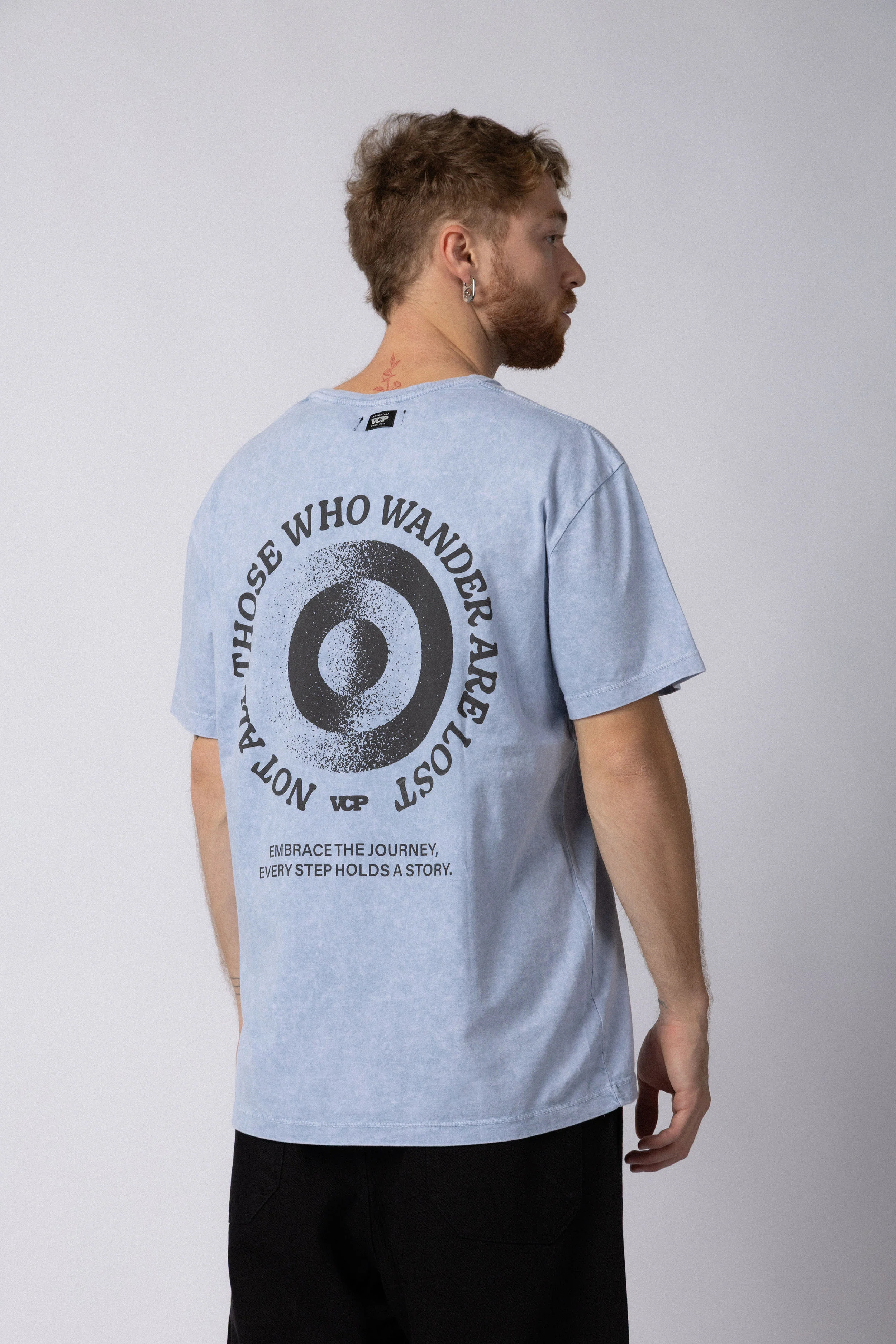 Remera DB Story Celeste - Image 2