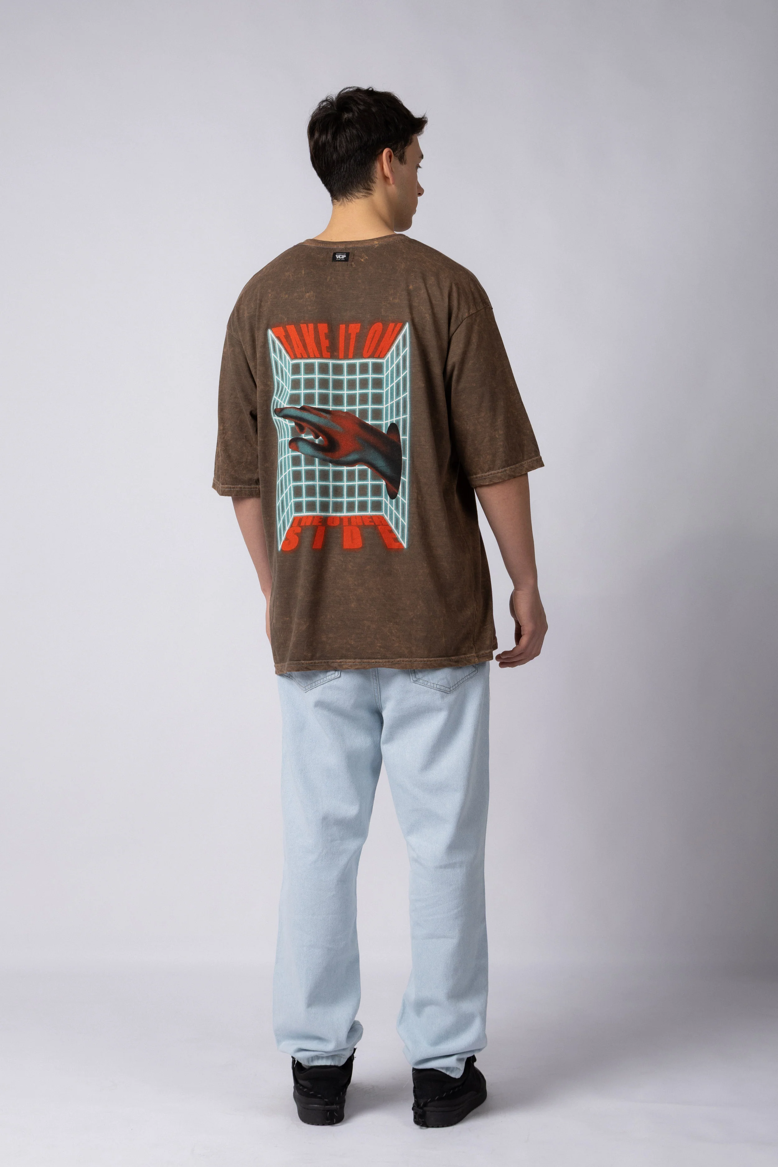 Remera GB Hand Choco - Image 3