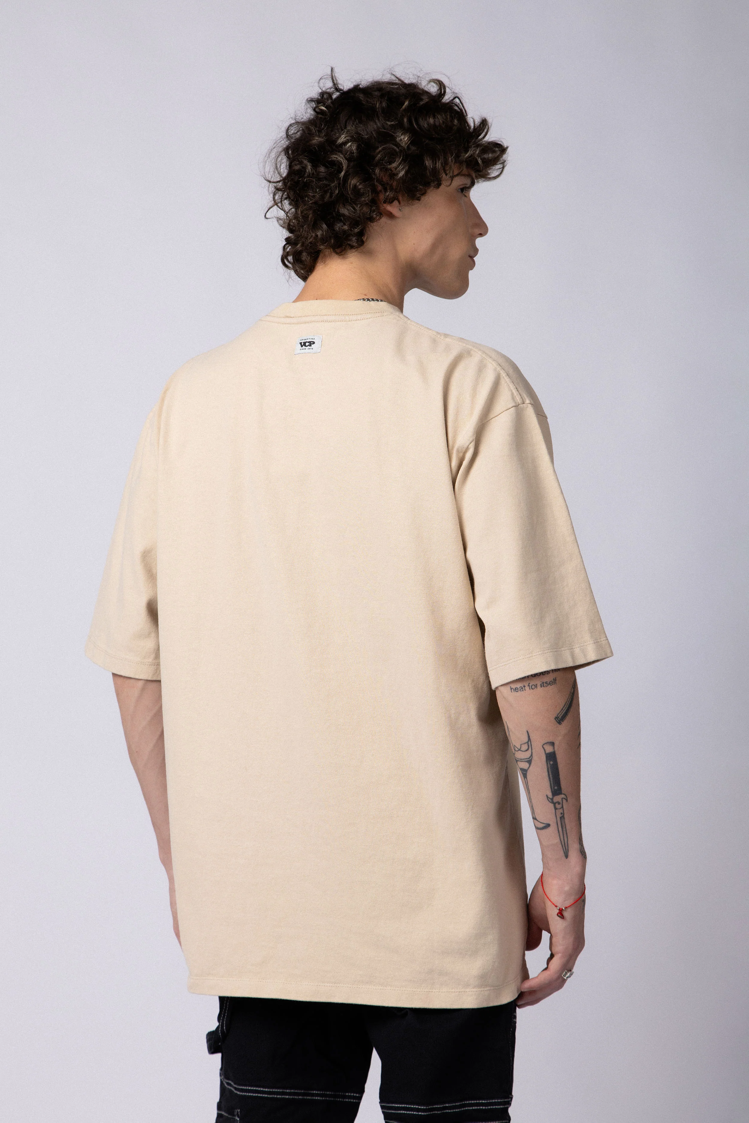 Remera Over Carl Arena - Image 2