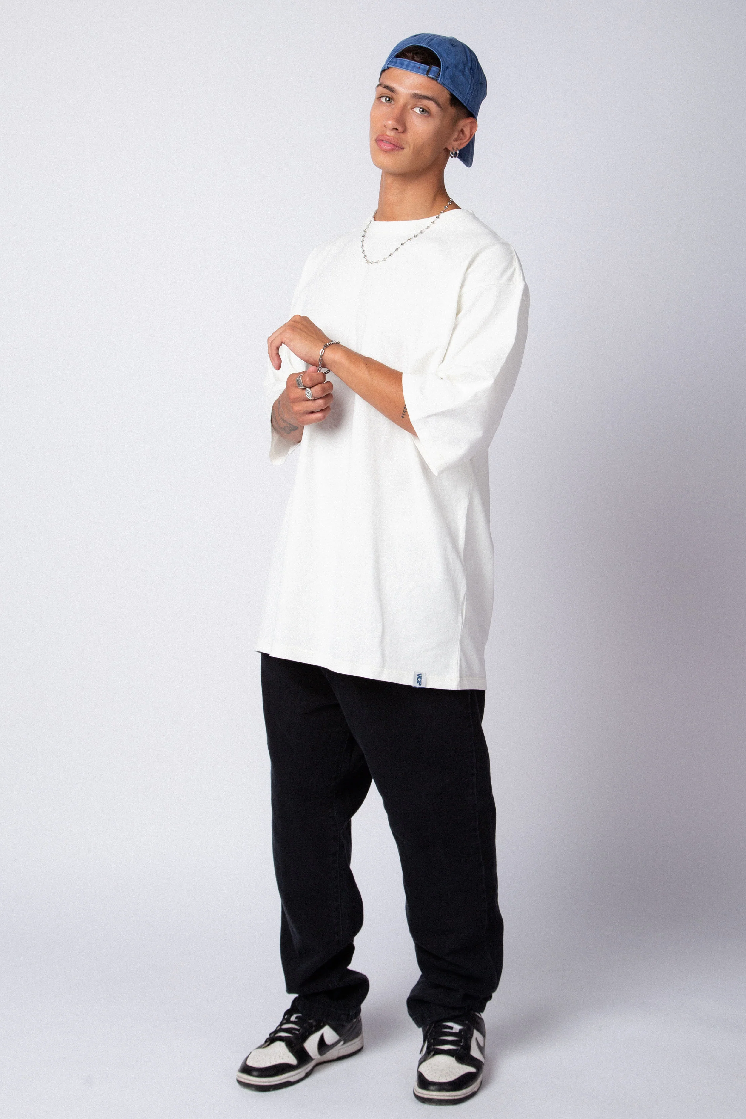 Remera Over Carl Crudo - Image 3