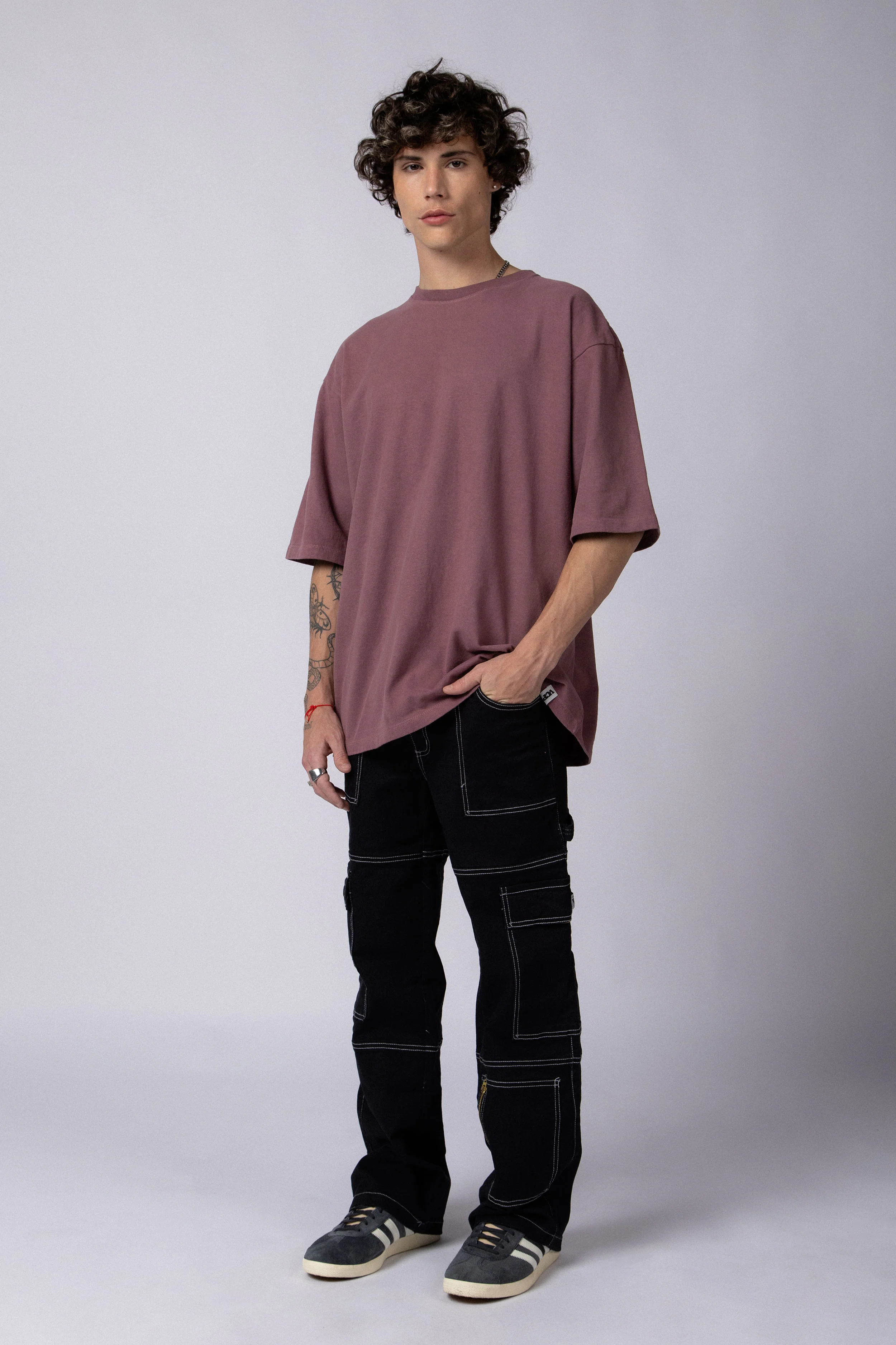 Remera Over Carl Malbec - Image 2