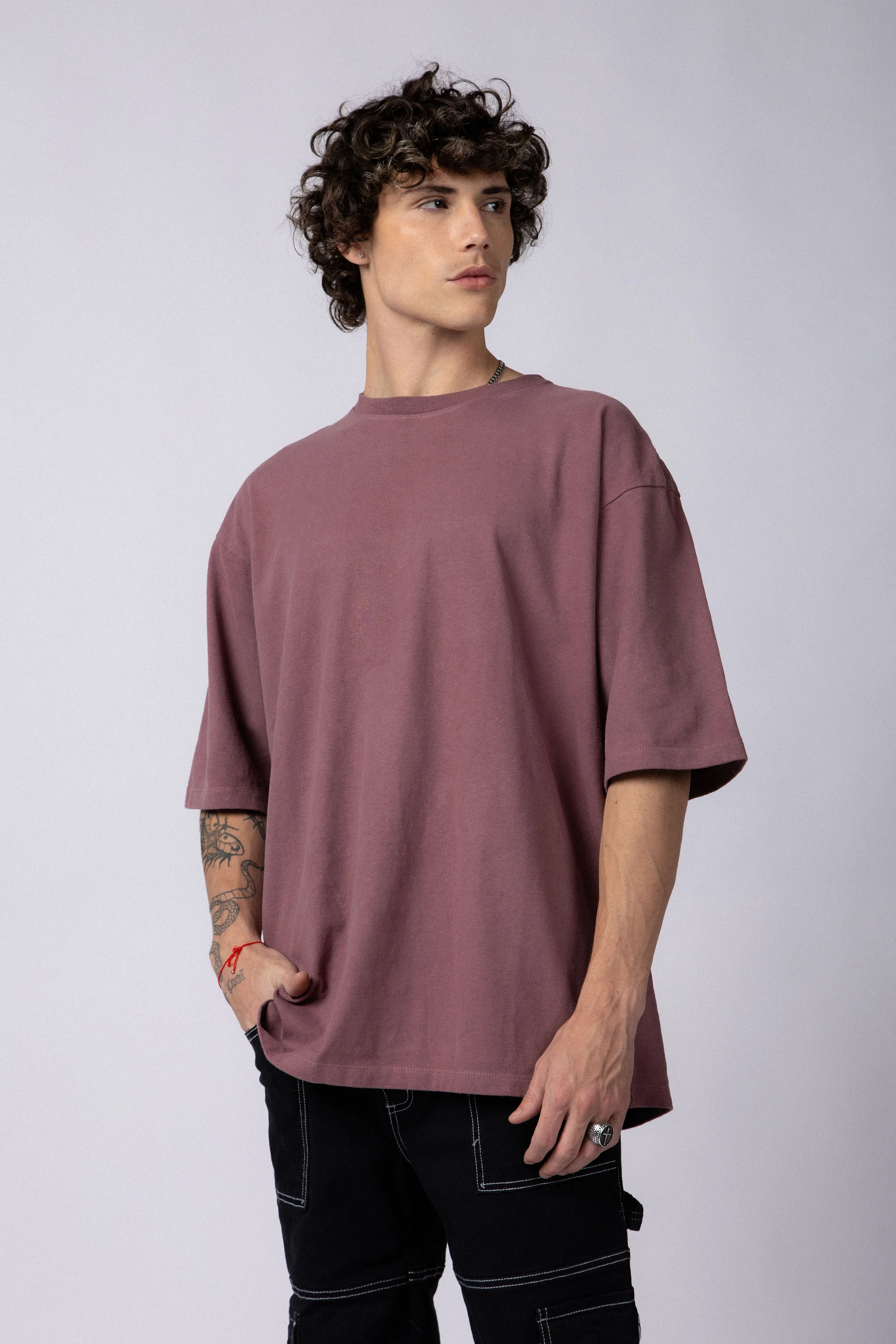 Remera Over Carl Malbec - Image 4