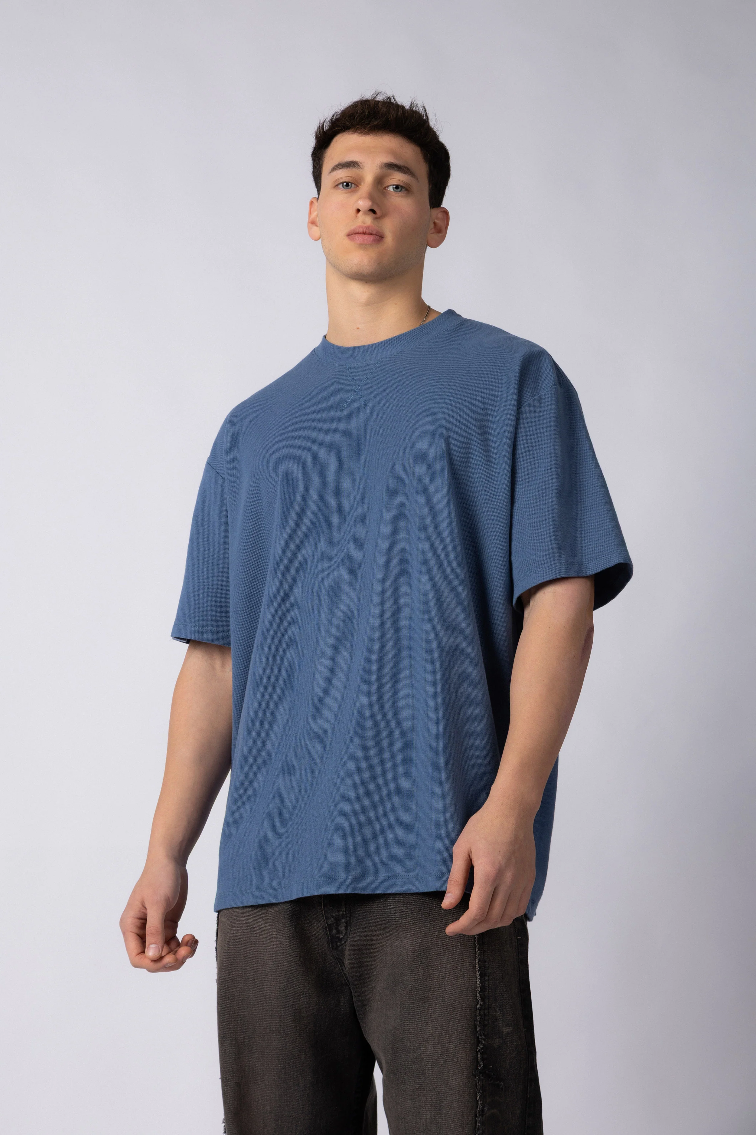 Remera Over Fylo Navy - Image 4