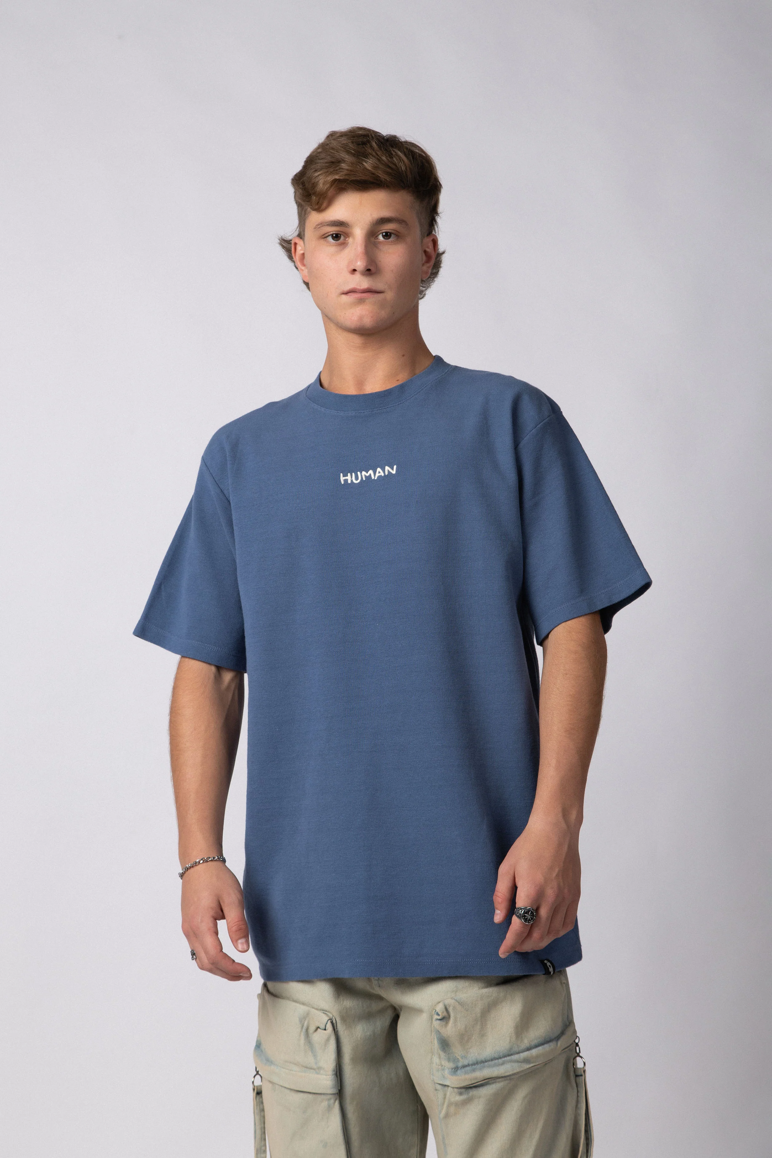 Remera Over Hana Hum Navy