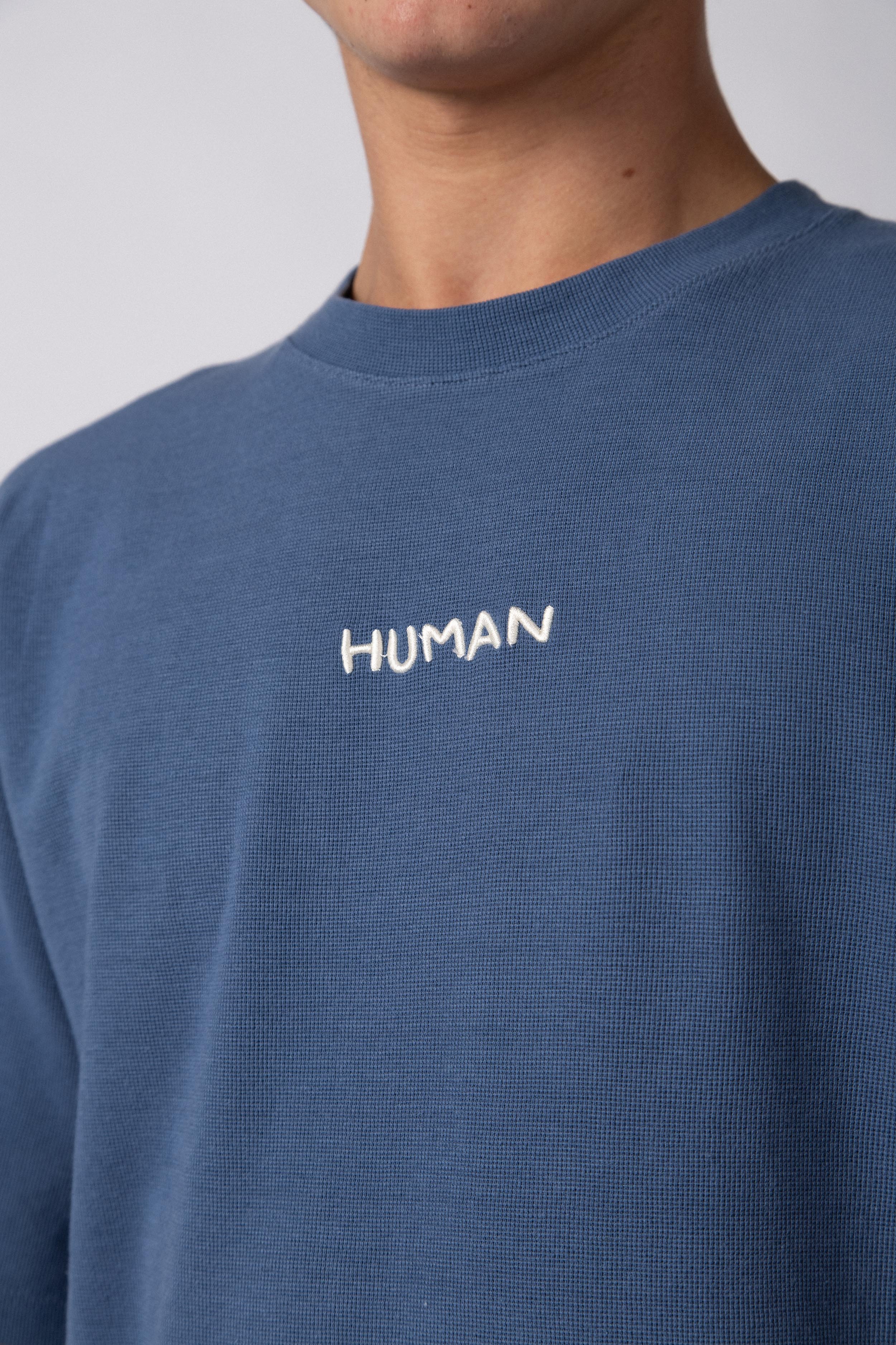 Remera Over Hana Hum Navy - Image 3