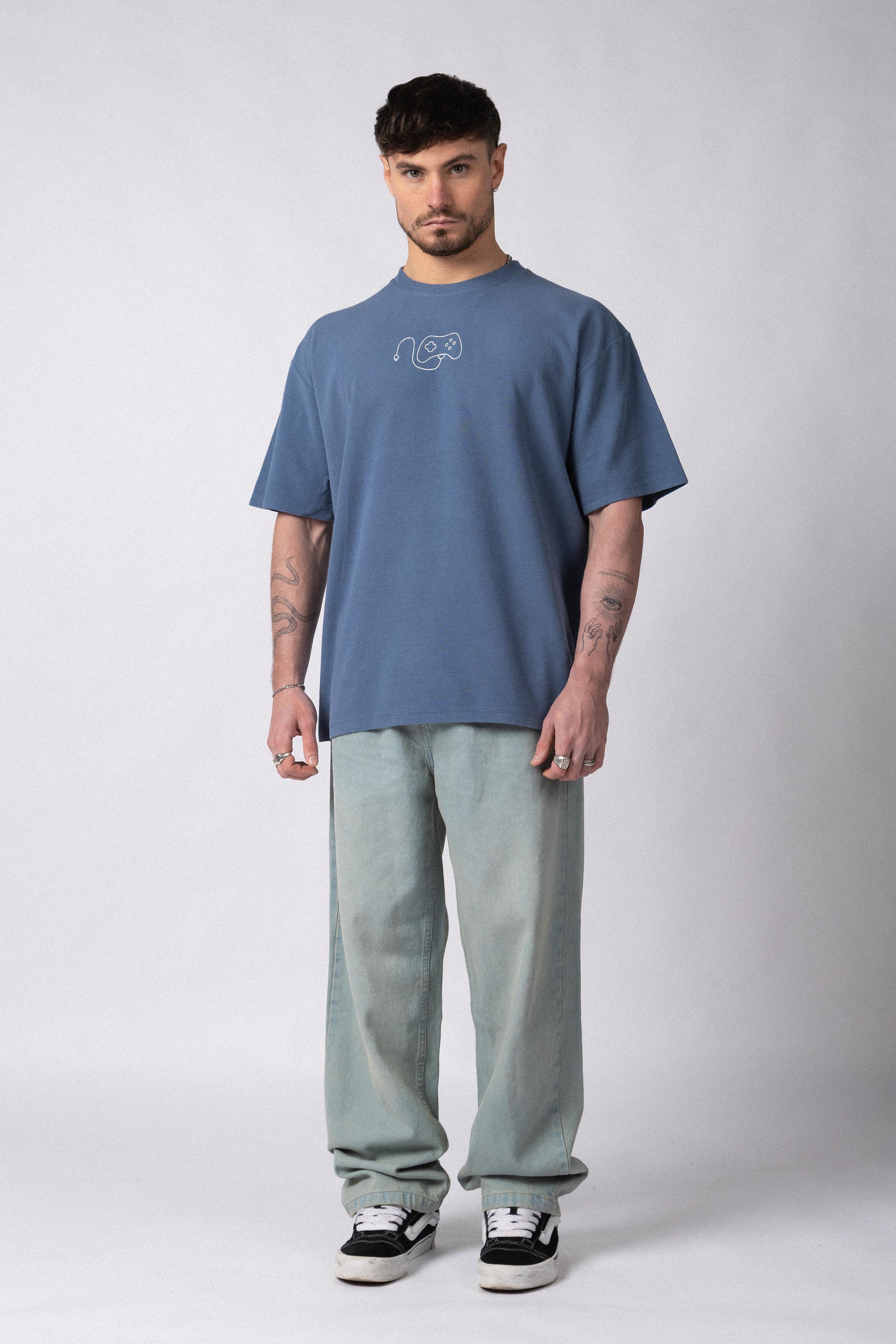 Remera Over Hana Play Navy - Image 5