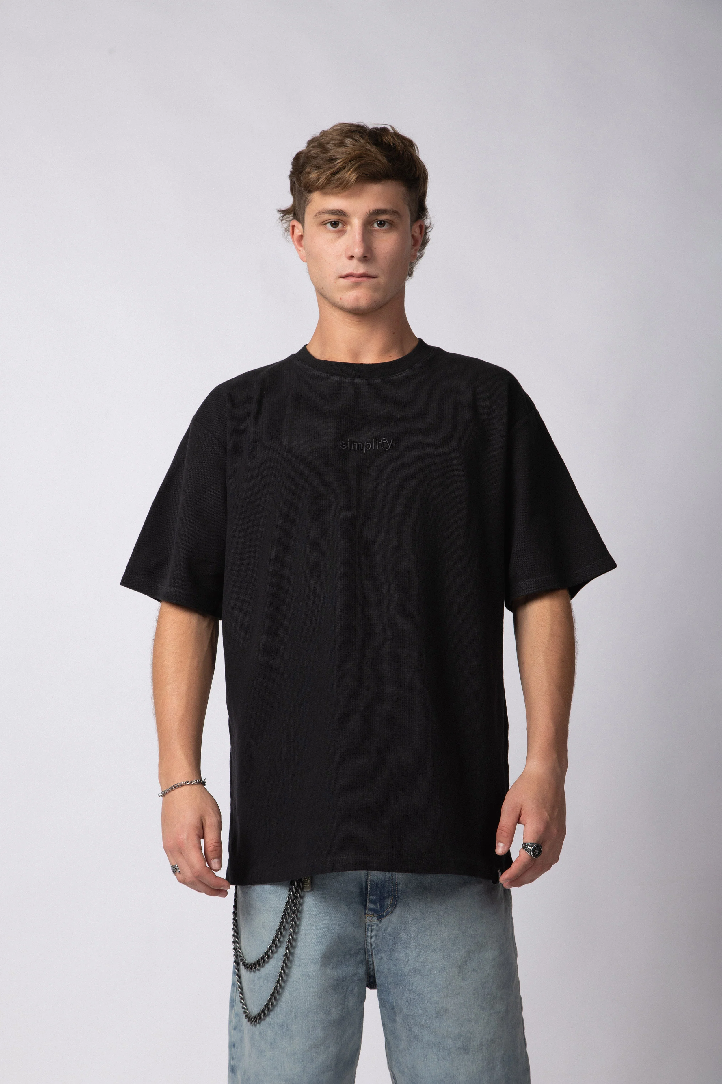 Remera Over Hana Simplify Negra - Image 3