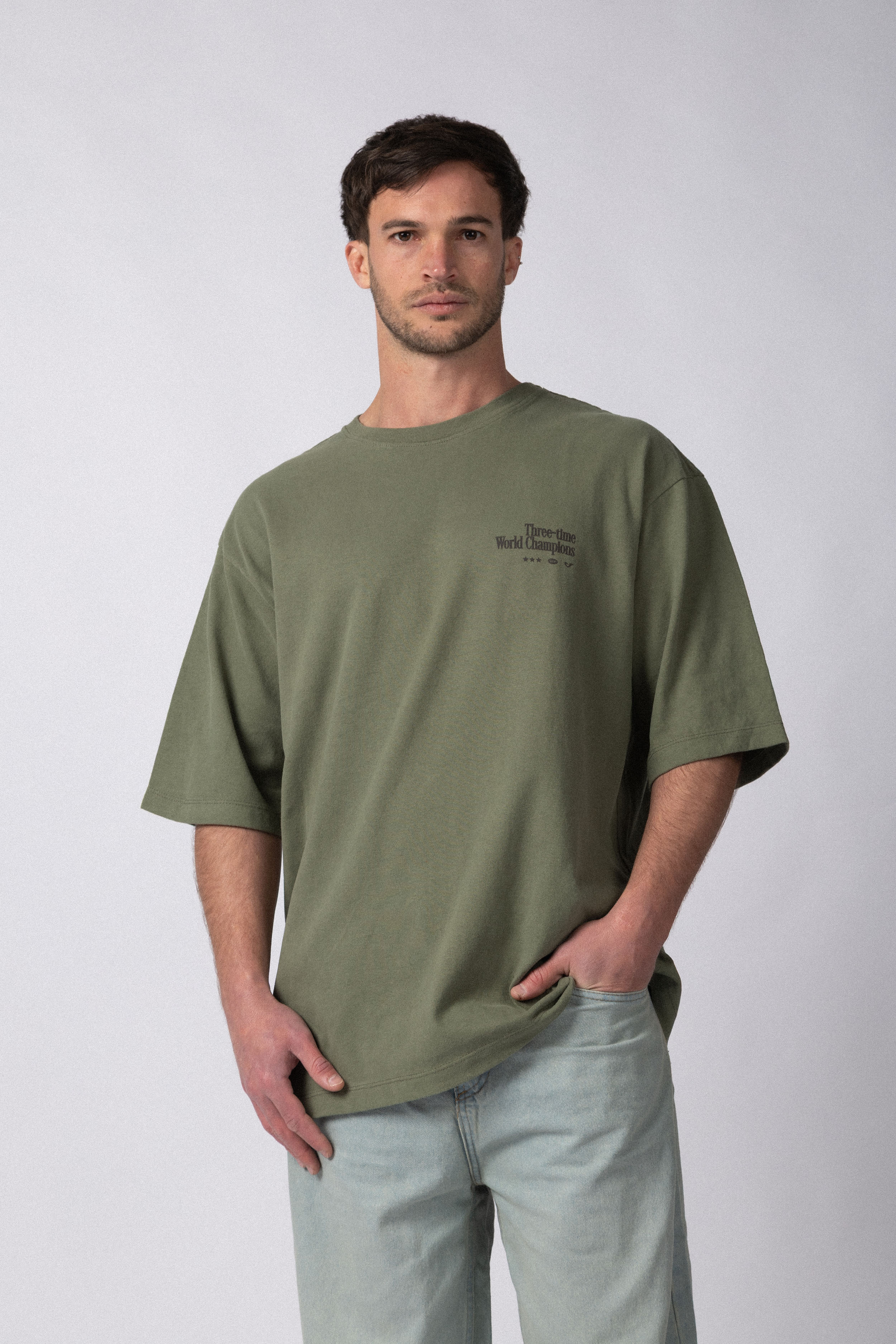 Remera Over Rhy Champ Militar - Image 4