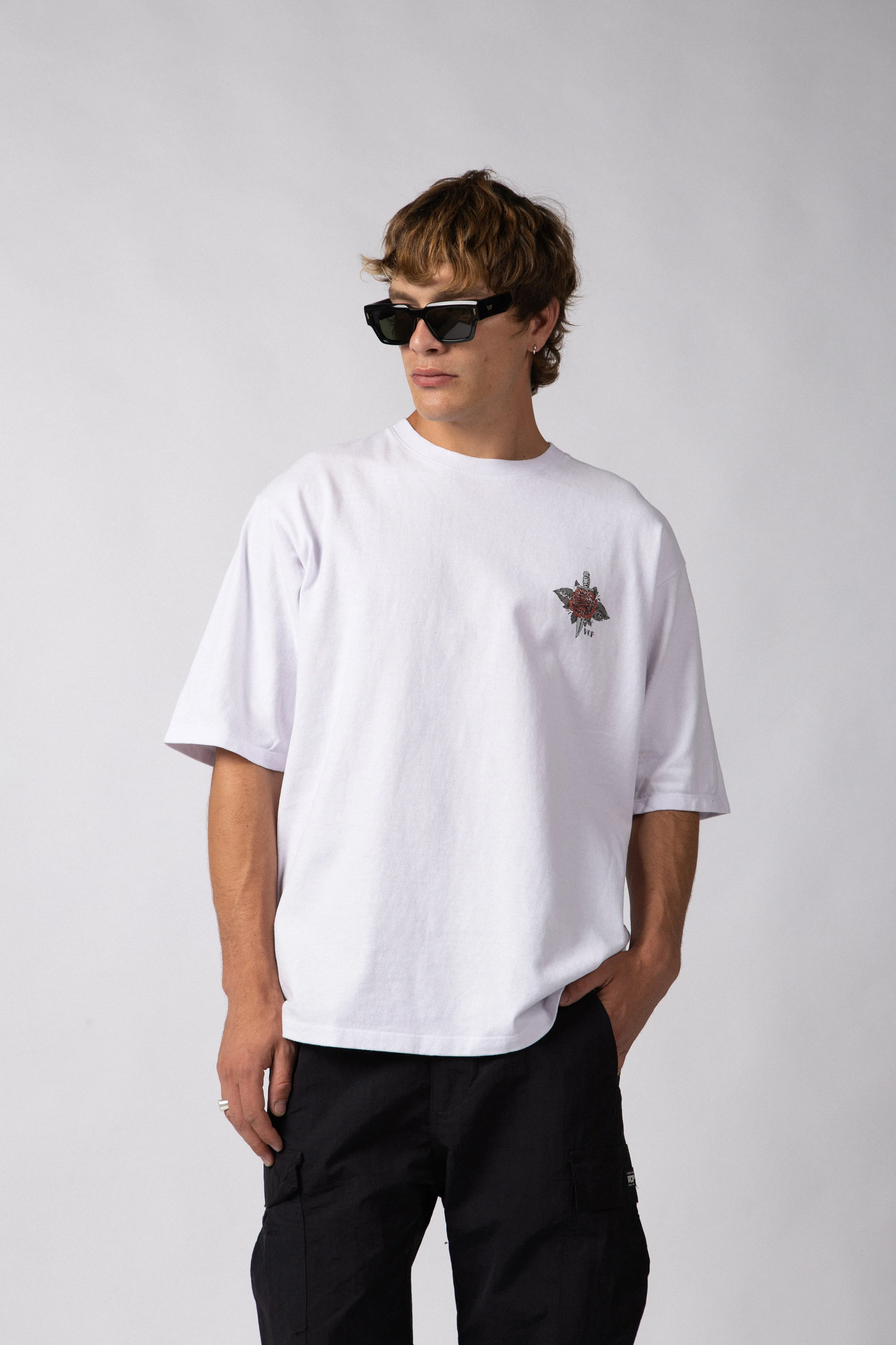 Remera Over Rhy Dead Blanca - Image 3