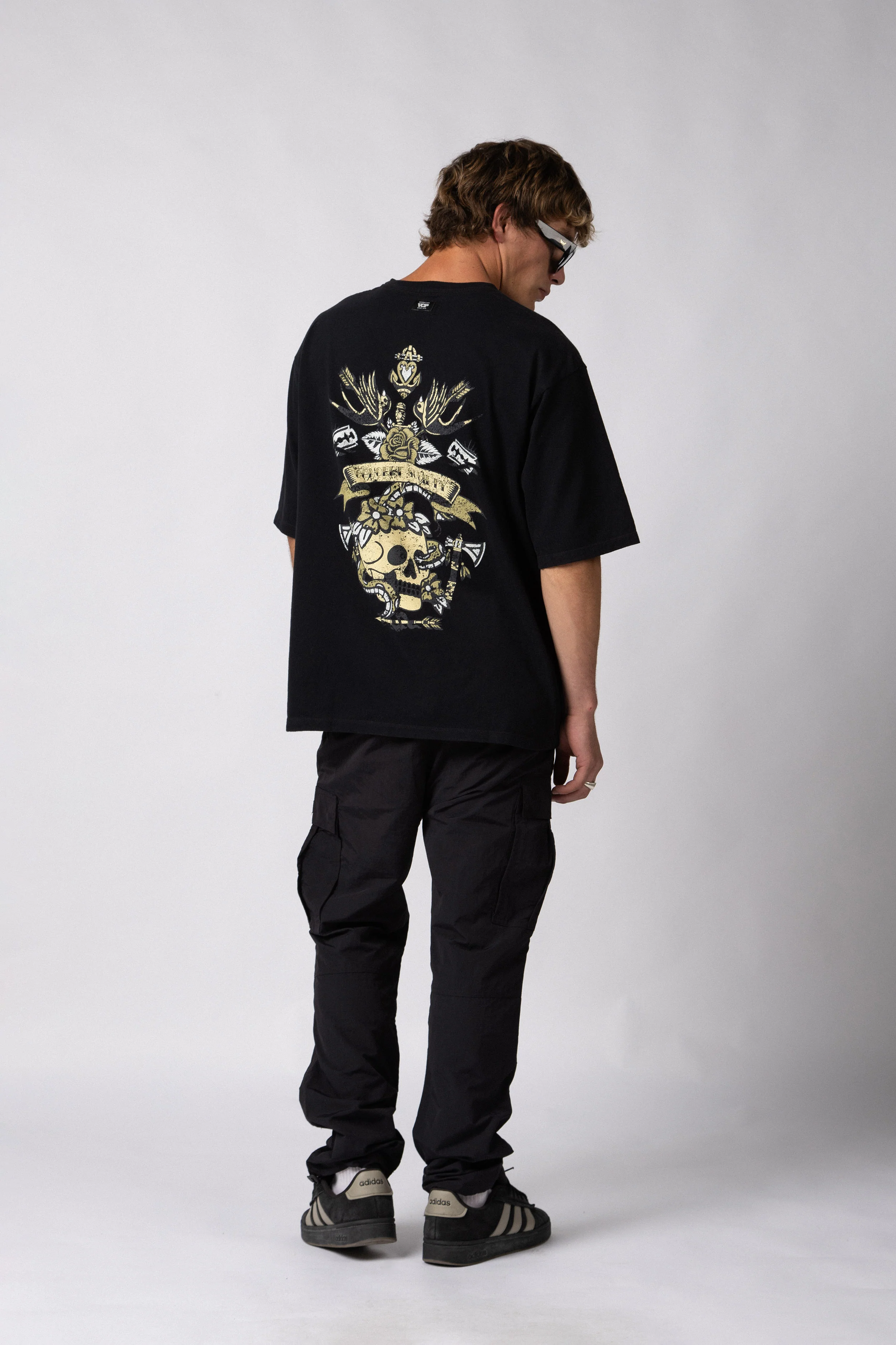 Remera Over Rhy Dead Negra - Image 3