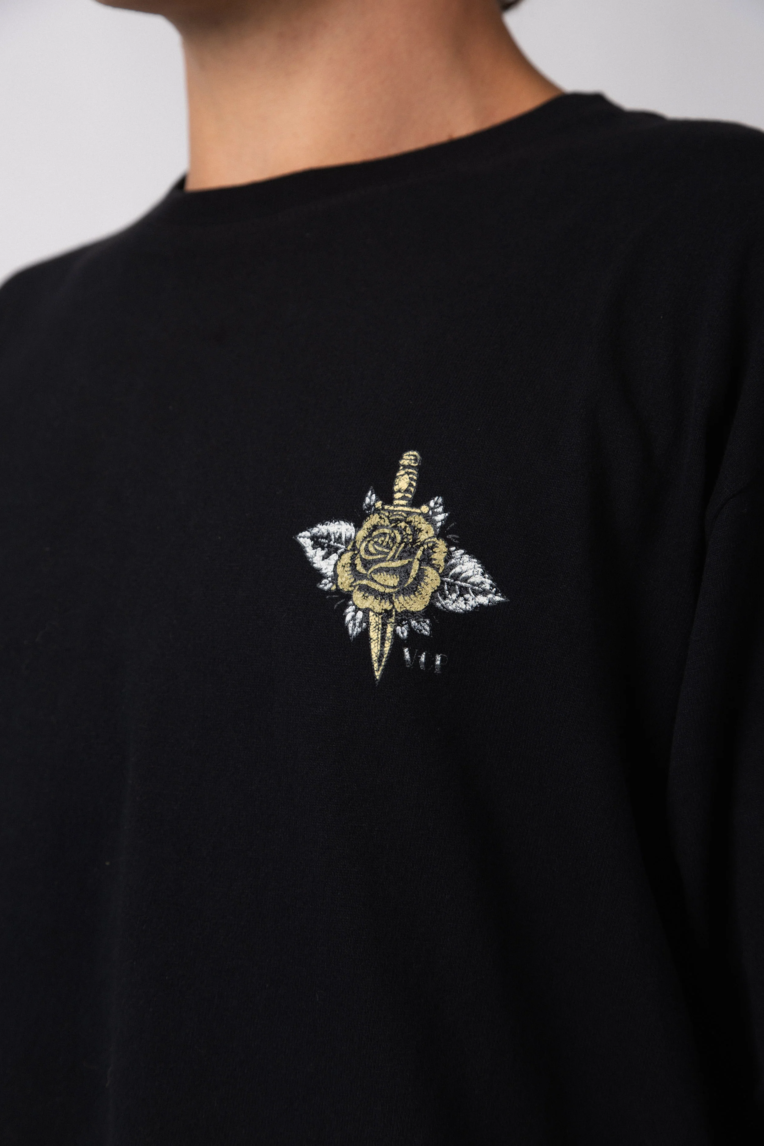 Remera Over Rhy Dead Negra - Image 5