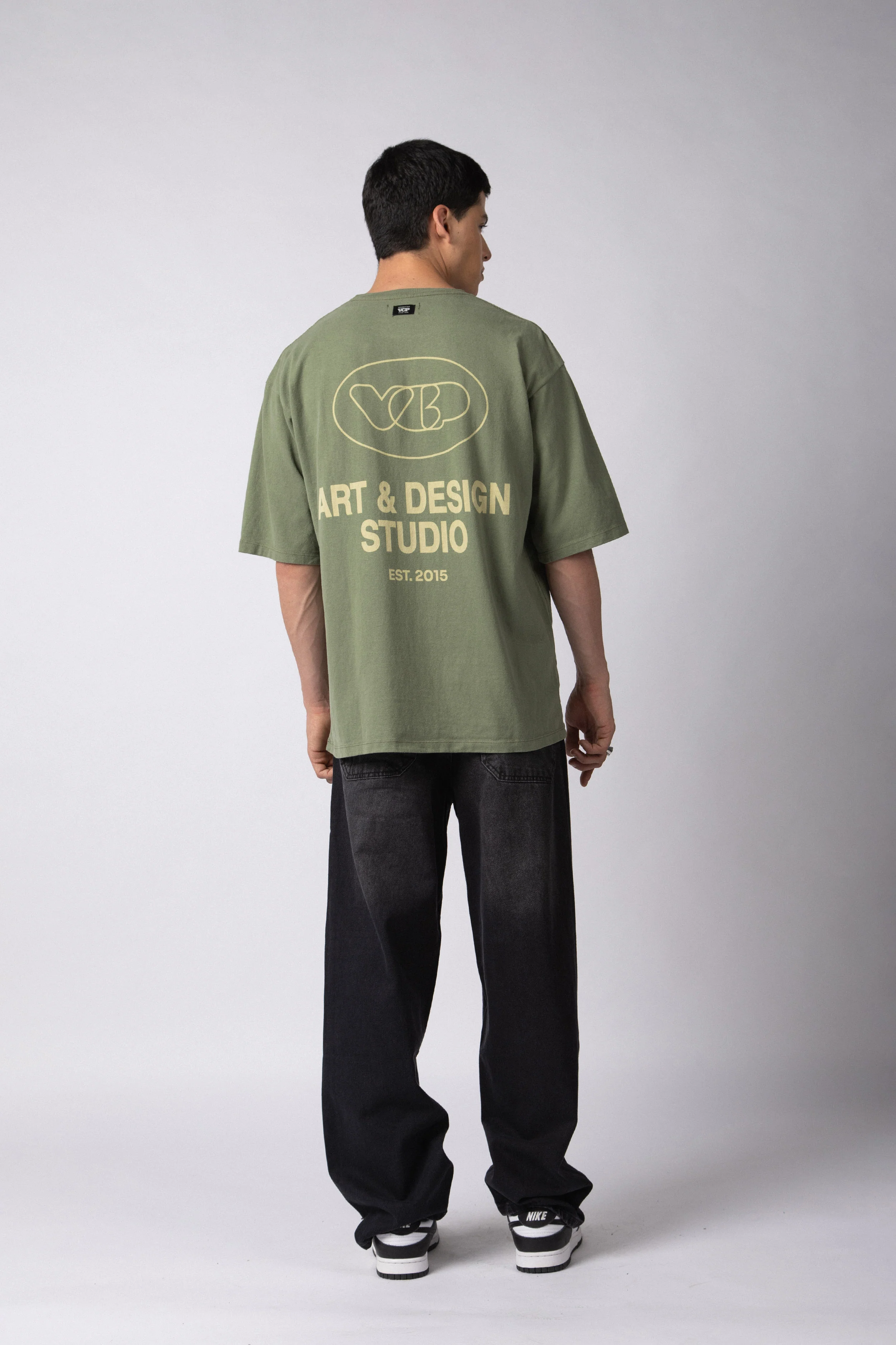 Remera Over Rhy Design Militar - Image 5