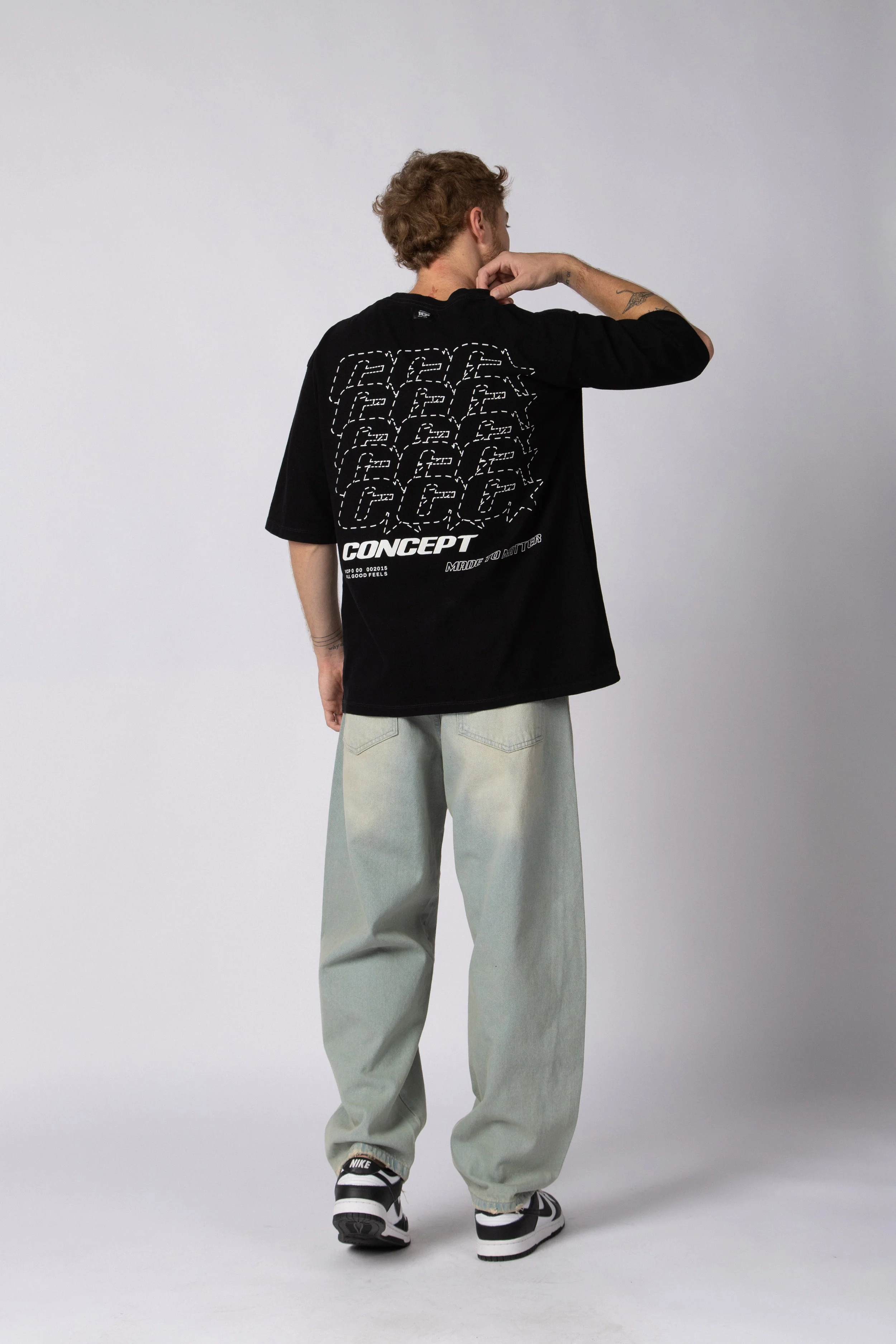 Remera Over Rhy Grid Negra - Image 4