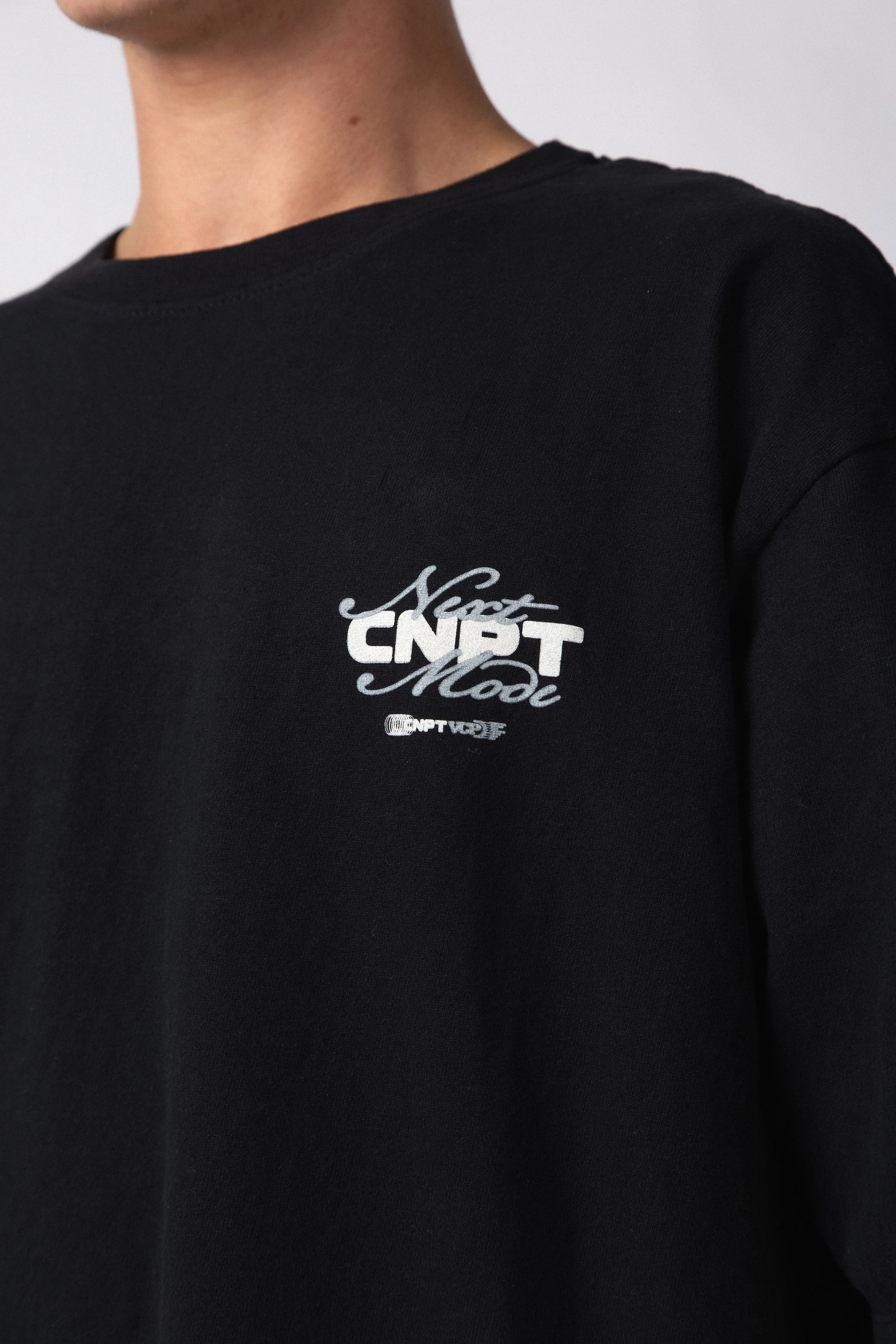 Remera Over Rhy Next Negra - Image 6