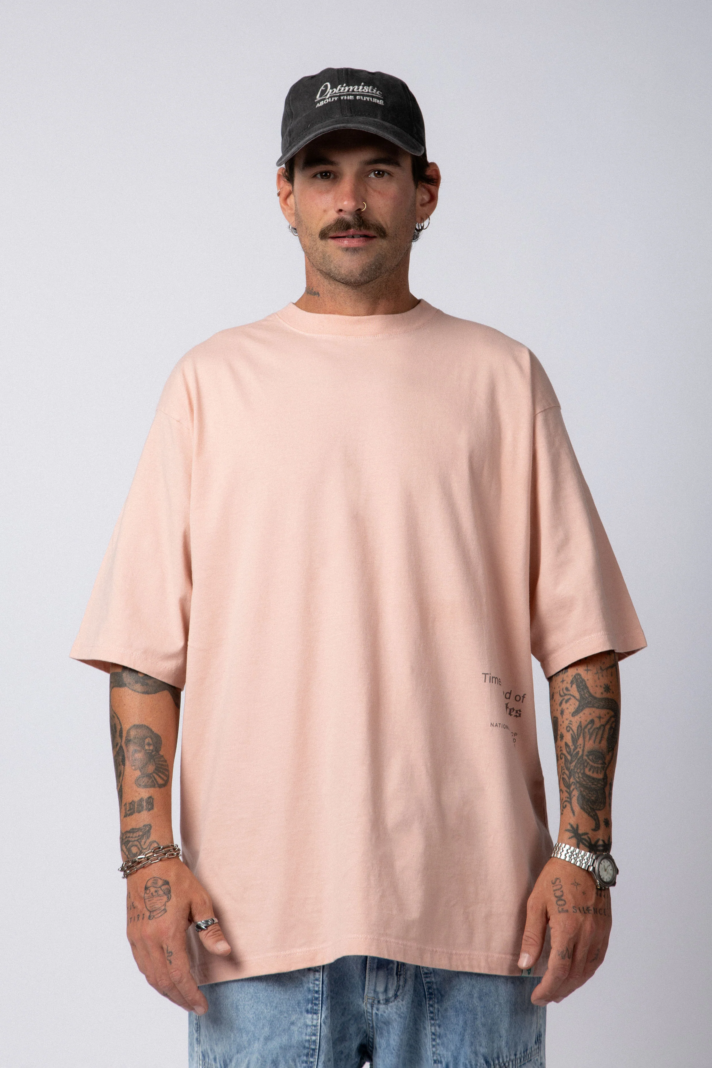 Remera Over Taz Blend Rosa - Image 4