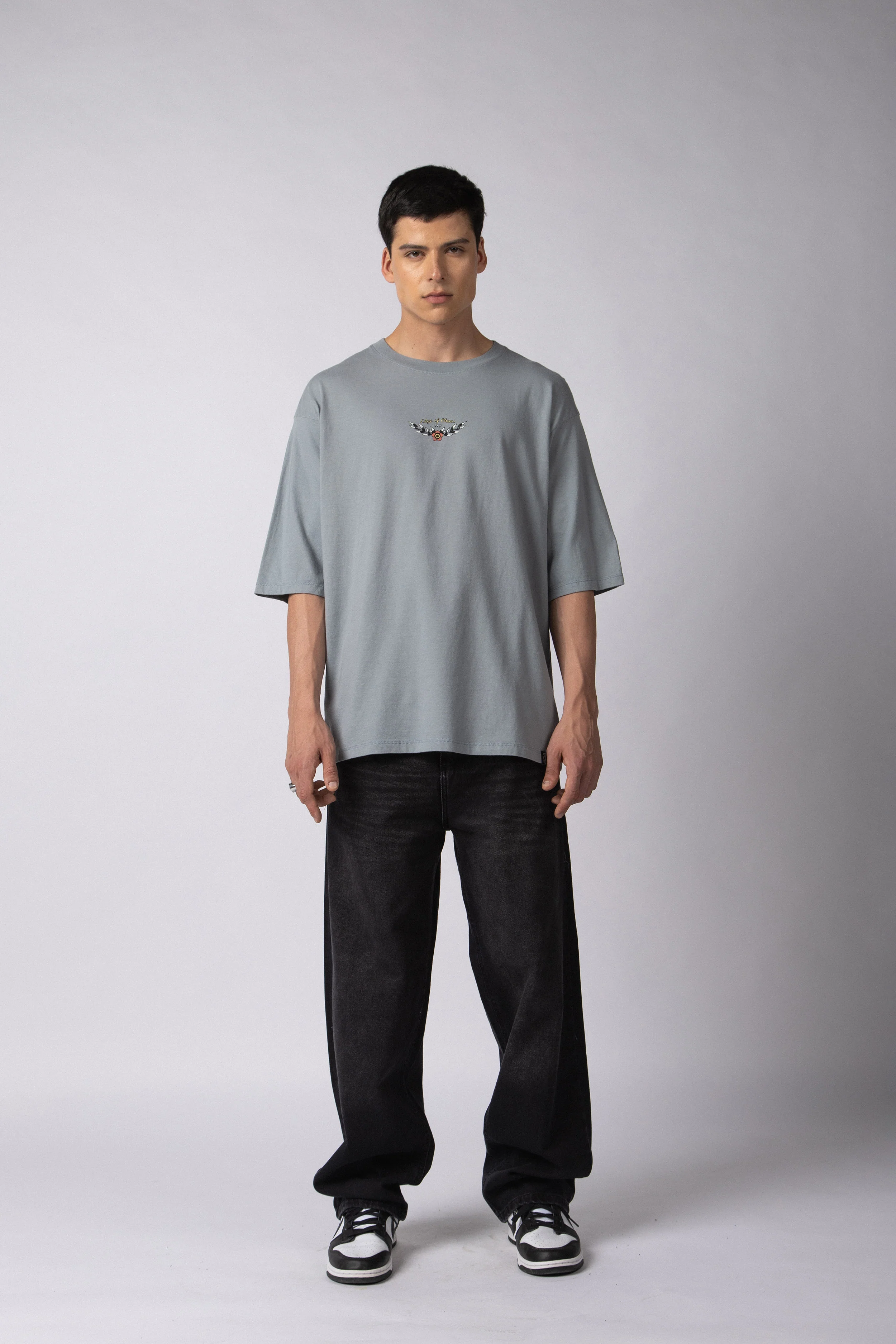 Remera Over Taz Chaos Stone - Image 3