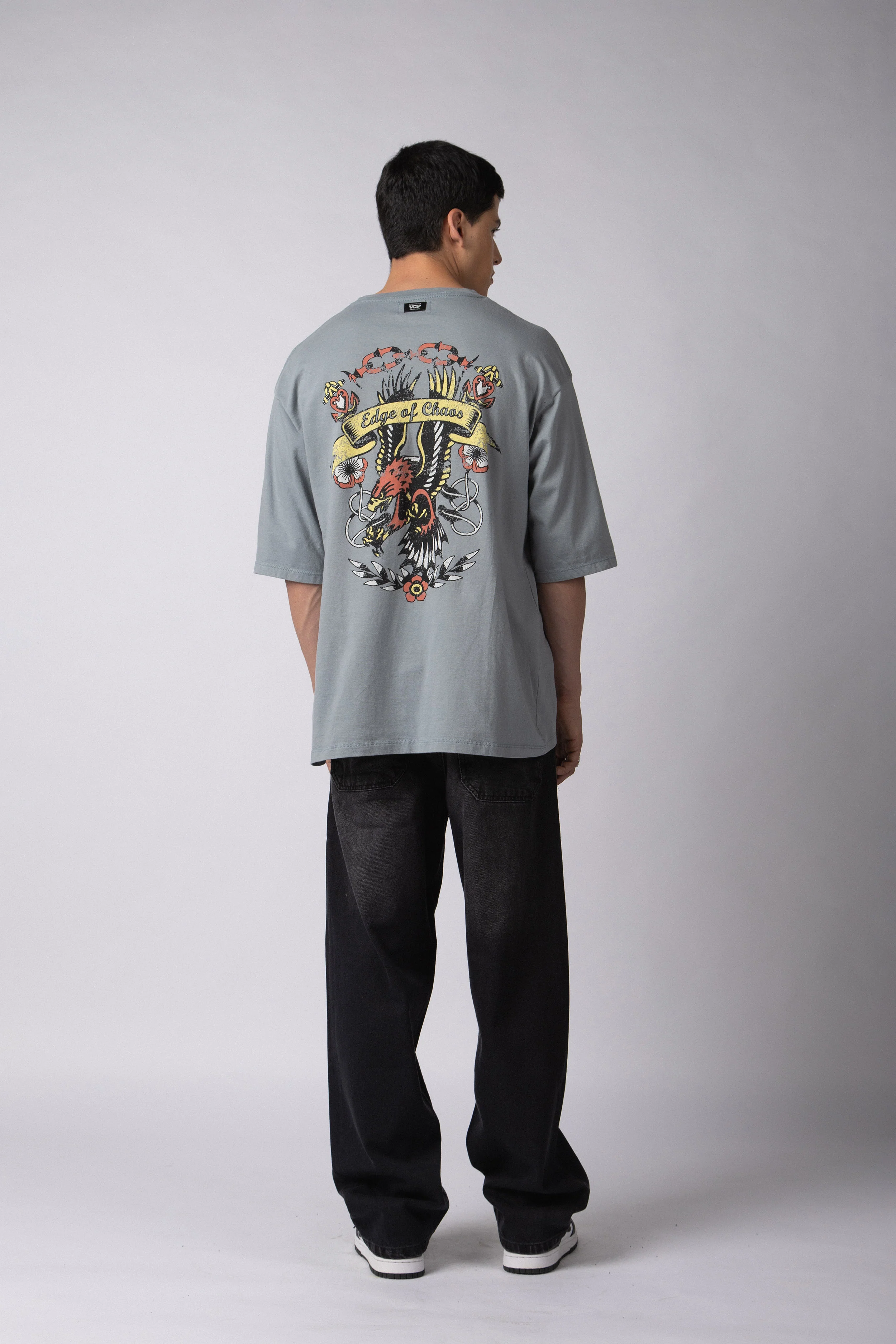 Remera Over Taz Chaos Stone - Image 4
