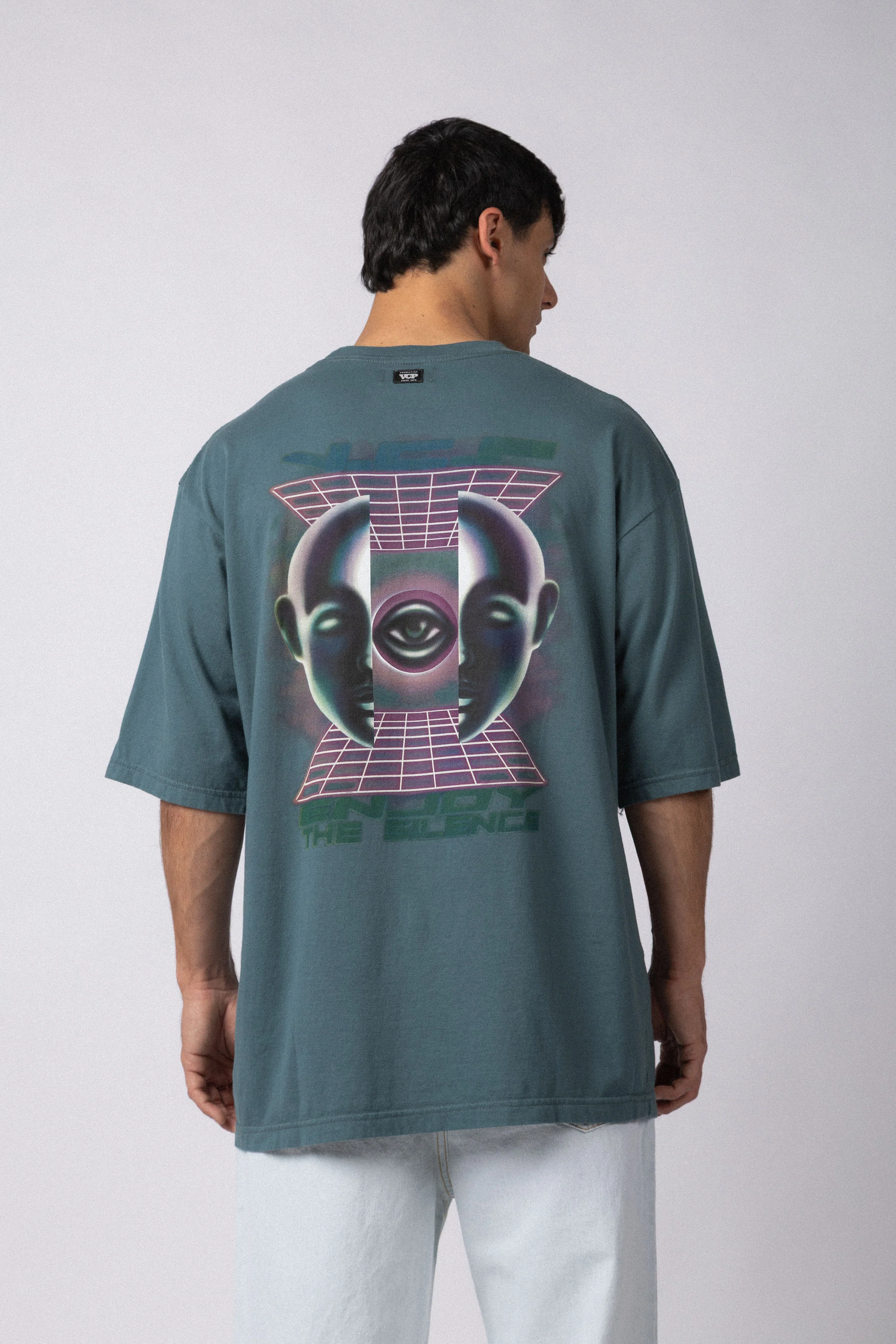Remera Over Taz Enjoy Ocean