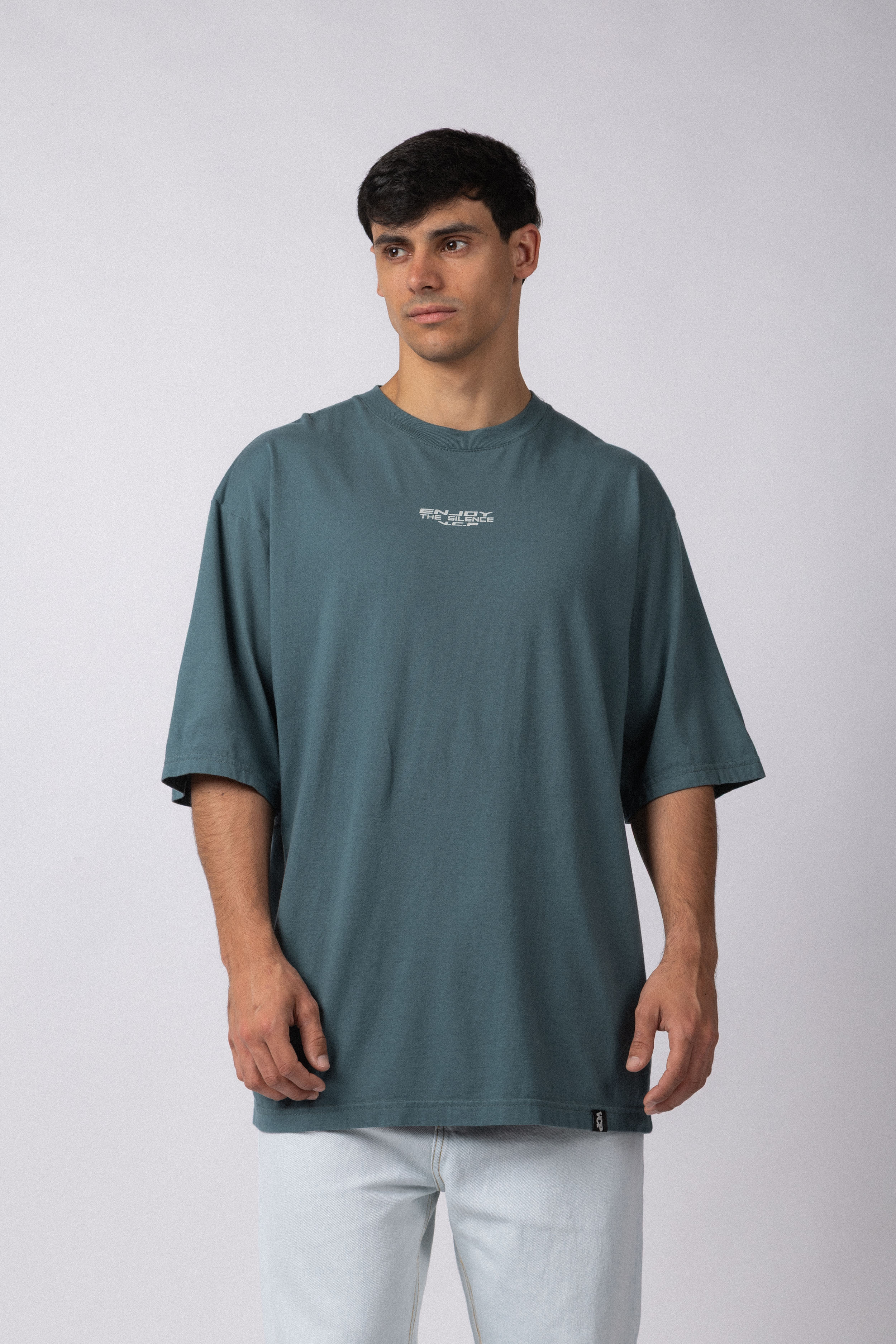 Remera Over Taz Enjoy Ocean - Image 2