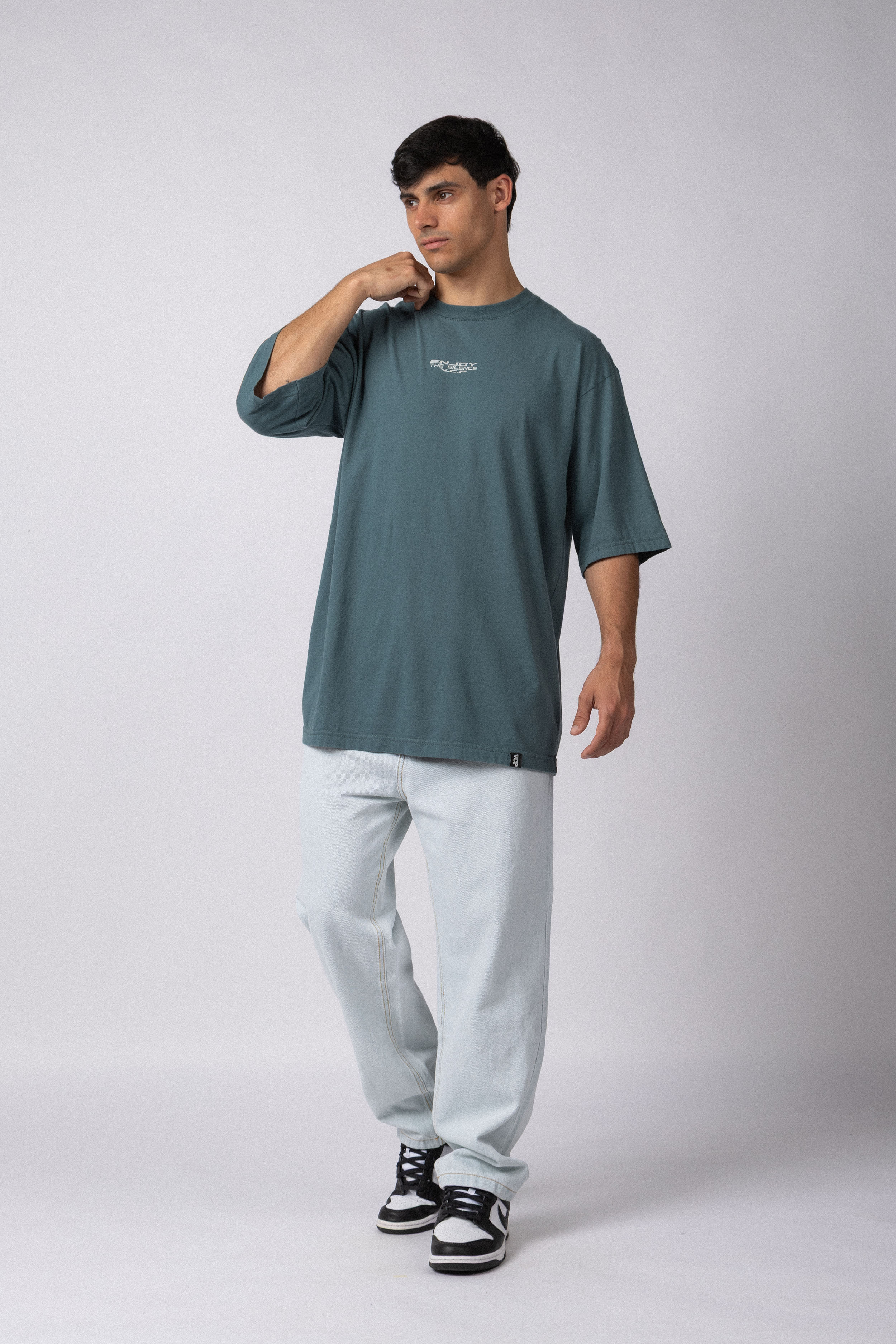 Remera Over Taz Enjoy Ocean - Image 3
