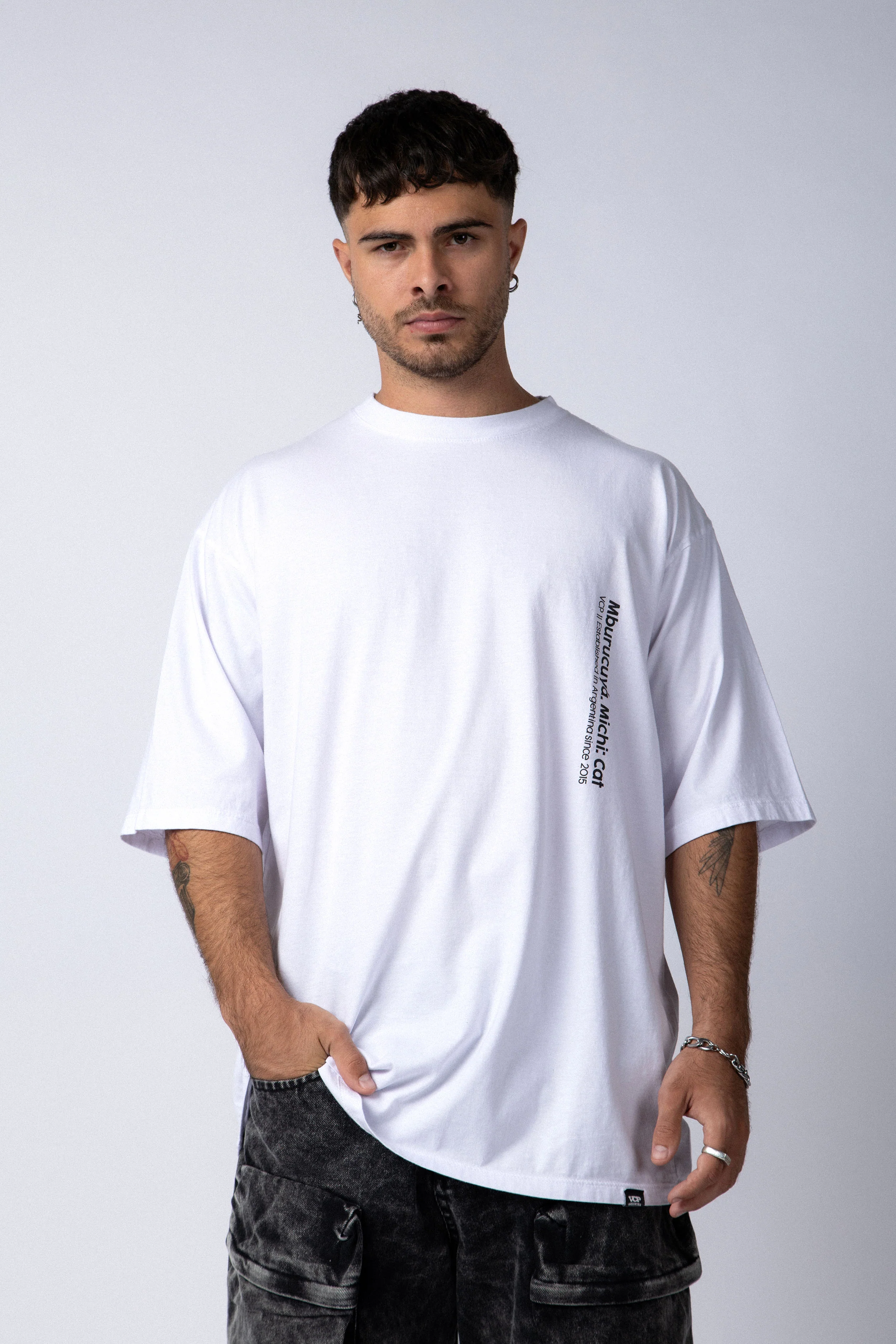 Remera Over Taz Michi Blanca - Image 3
