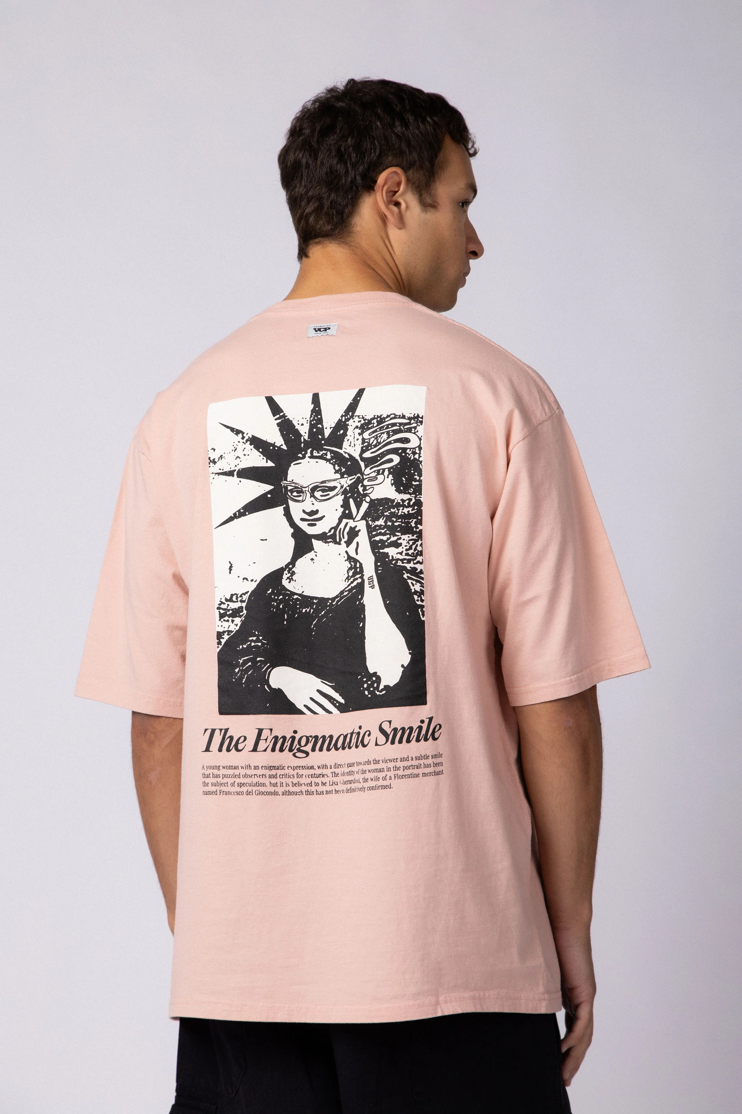 Remera Over Taz Mona Rosa - Image 2