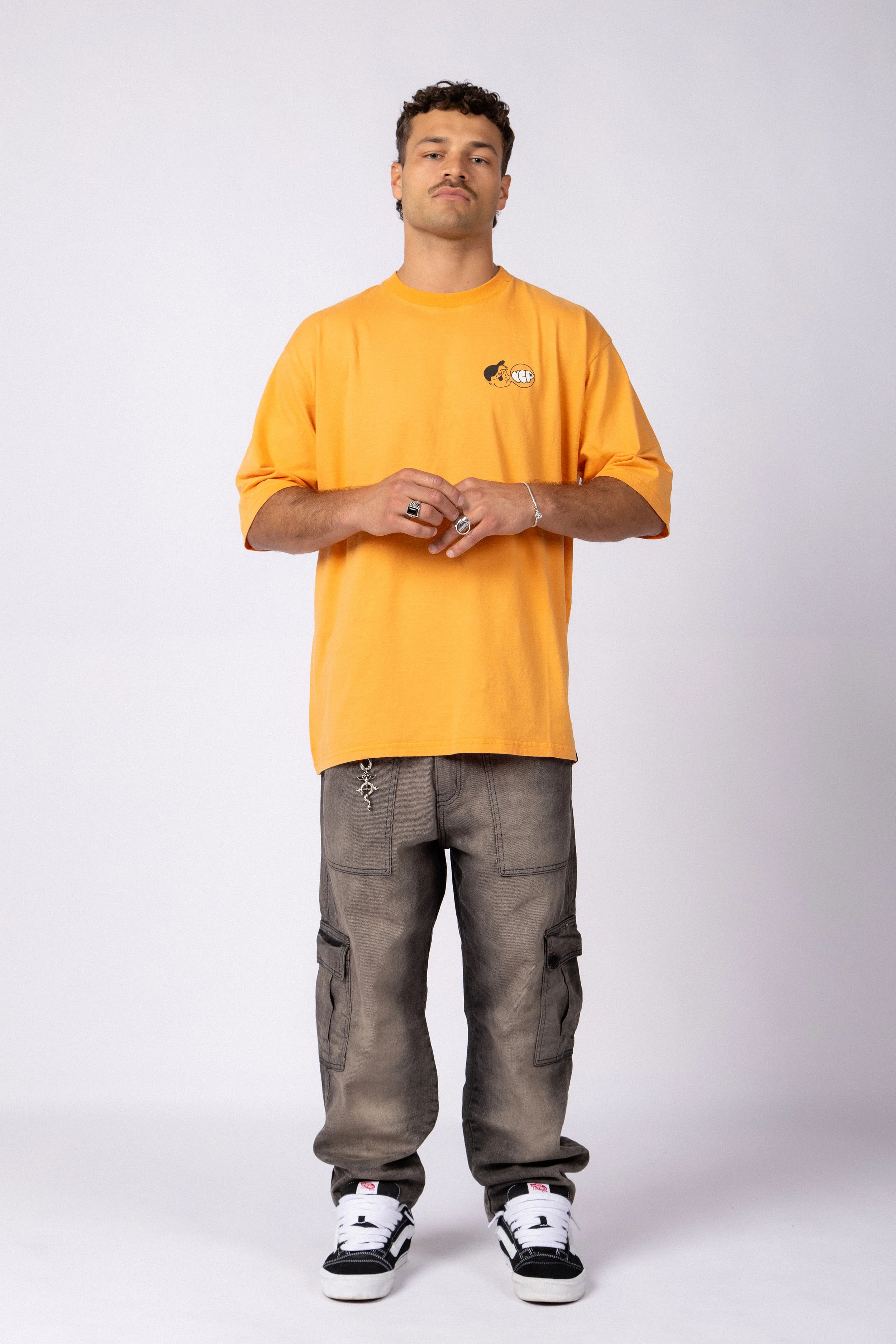 Remera Over Taz Sweet Naranja - Image 5