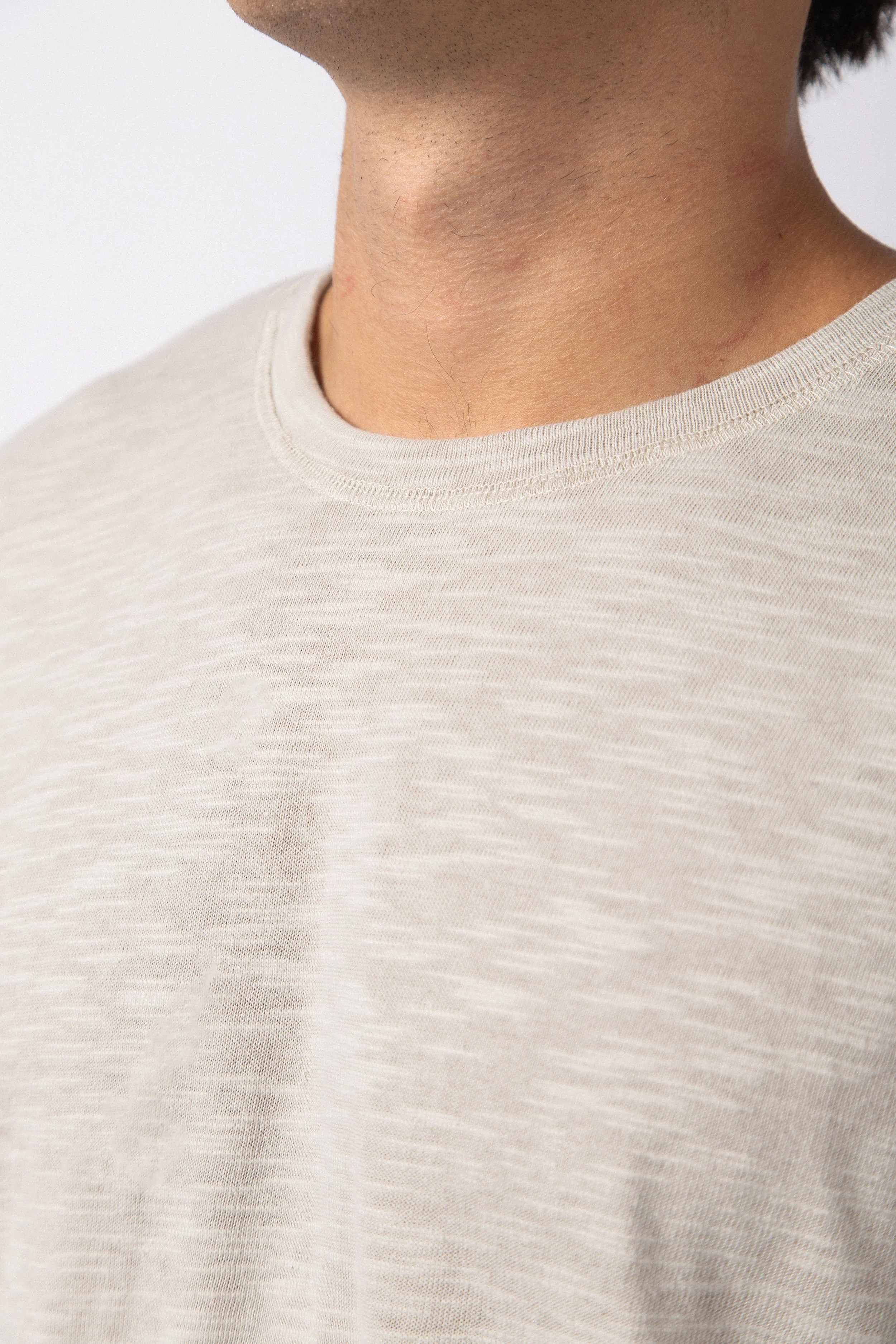 Remera Patch Drop Gris - Image 3