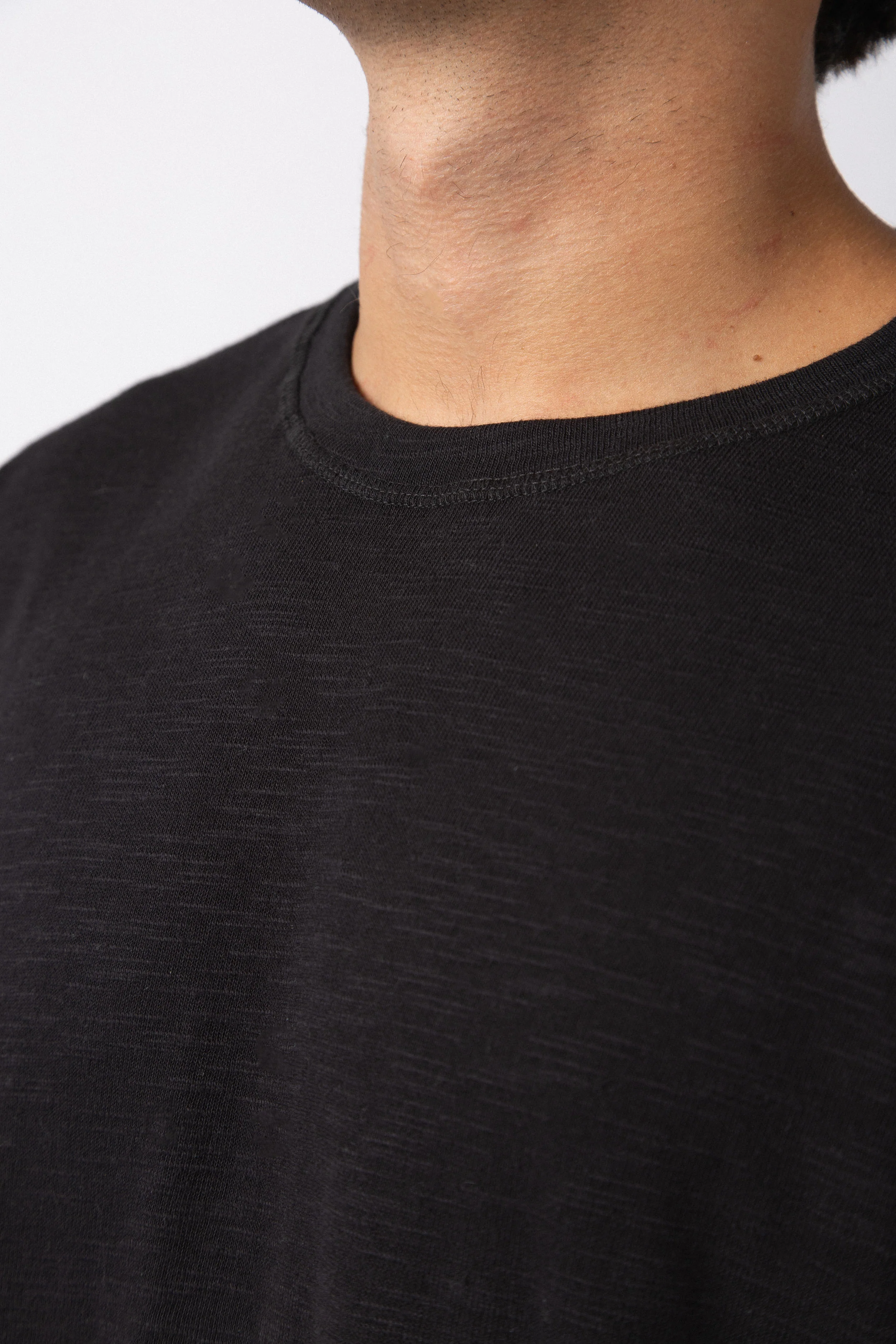 Remera Patch Drop Negra - Image 4